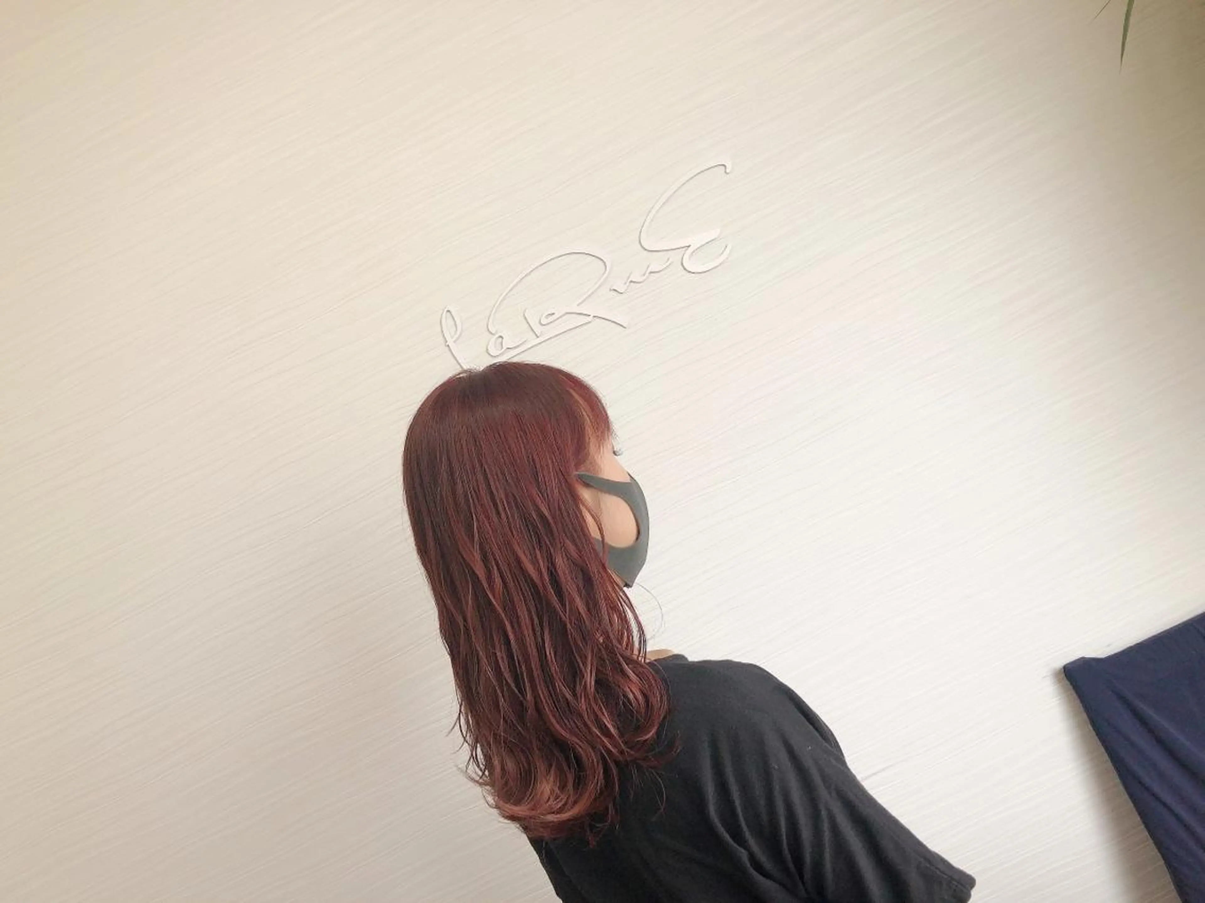 セミロング カラー ブリーチ LaRmE Ayumi.のヘアスタイル