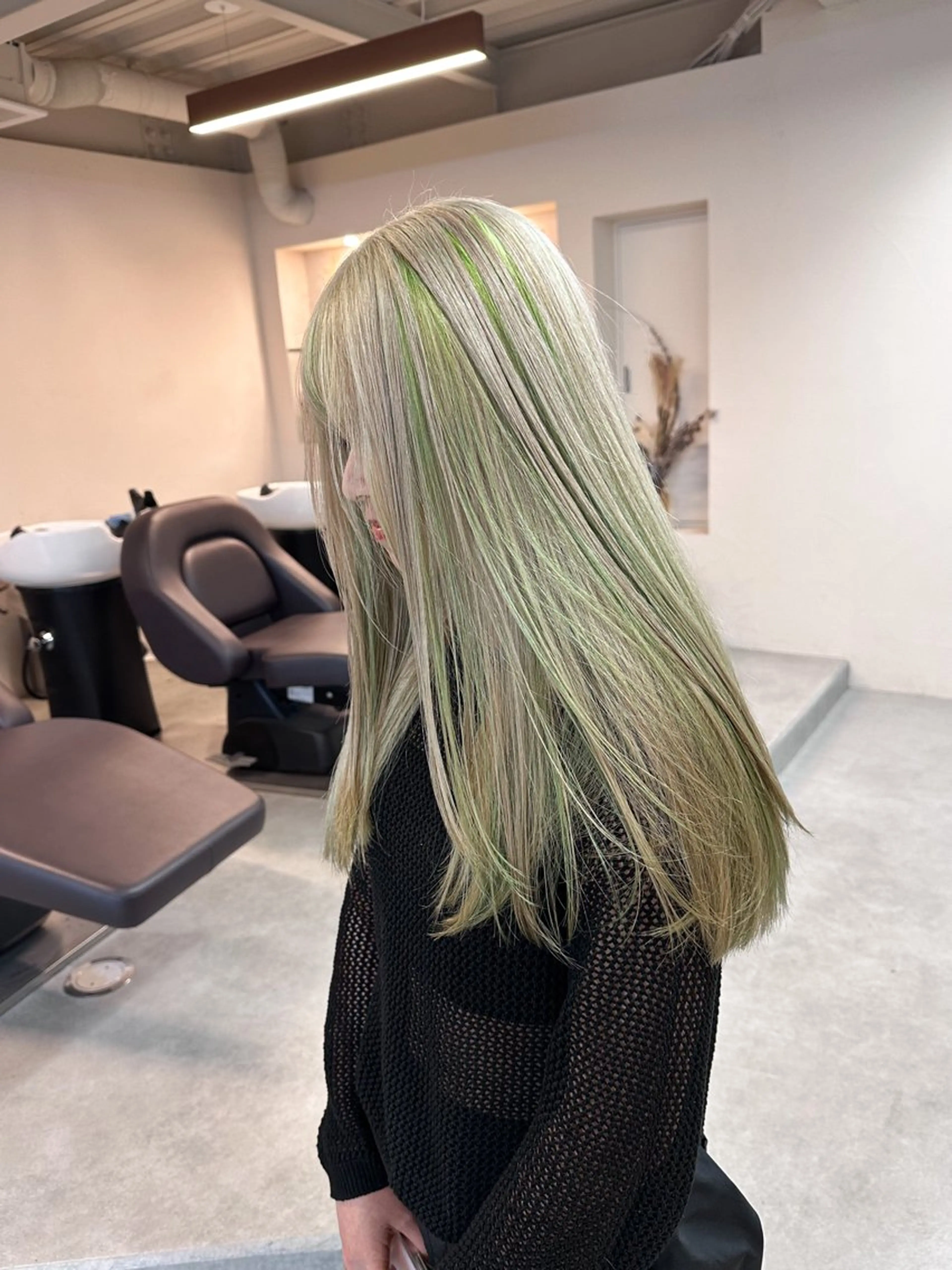 ロング カラー ハイトーン×似合わせ 🌱中川慎之介のヘアスタイル