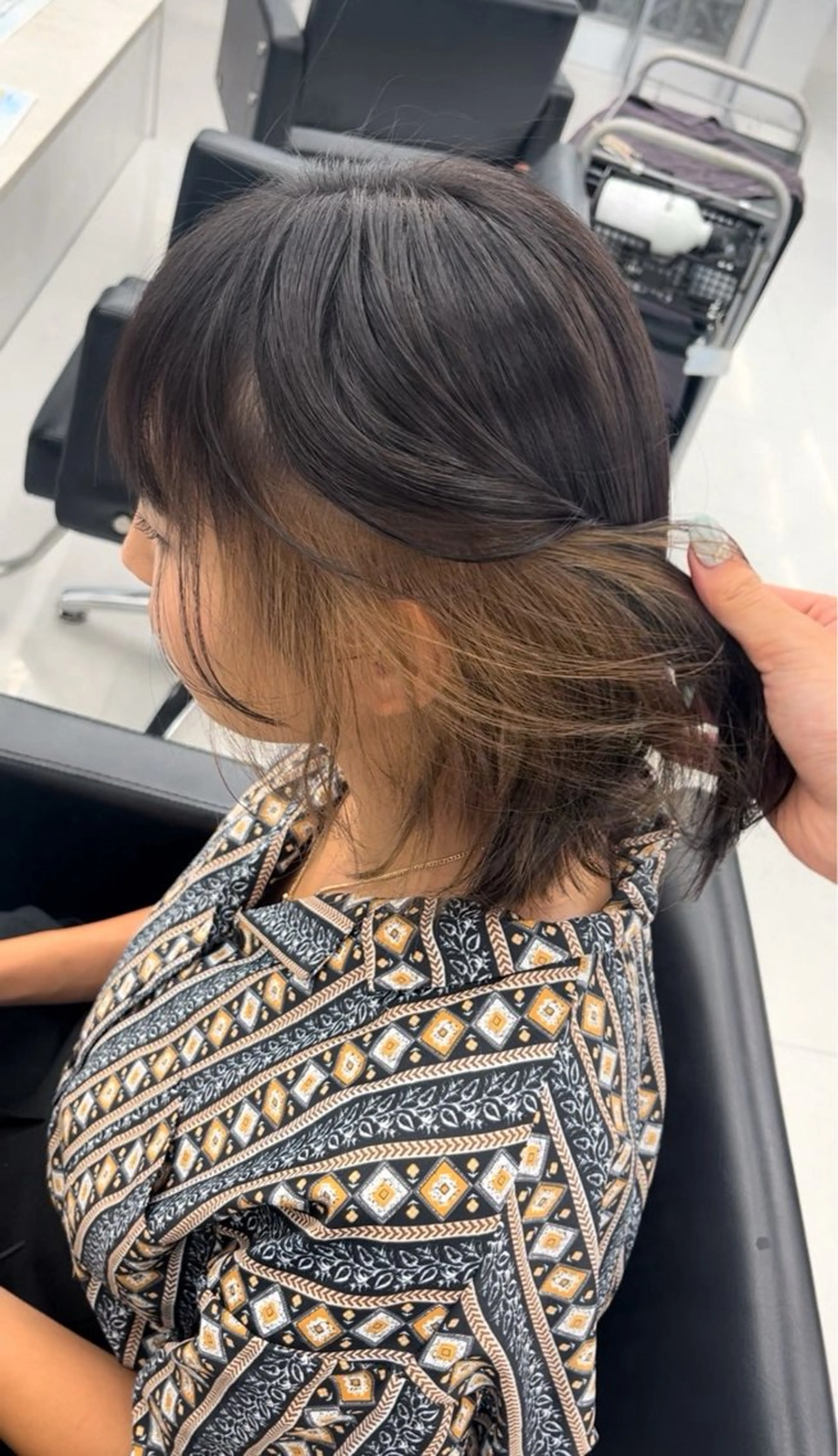 カラー 🌈推し活ハイトーン 💫荒川結星のヘアスタイル