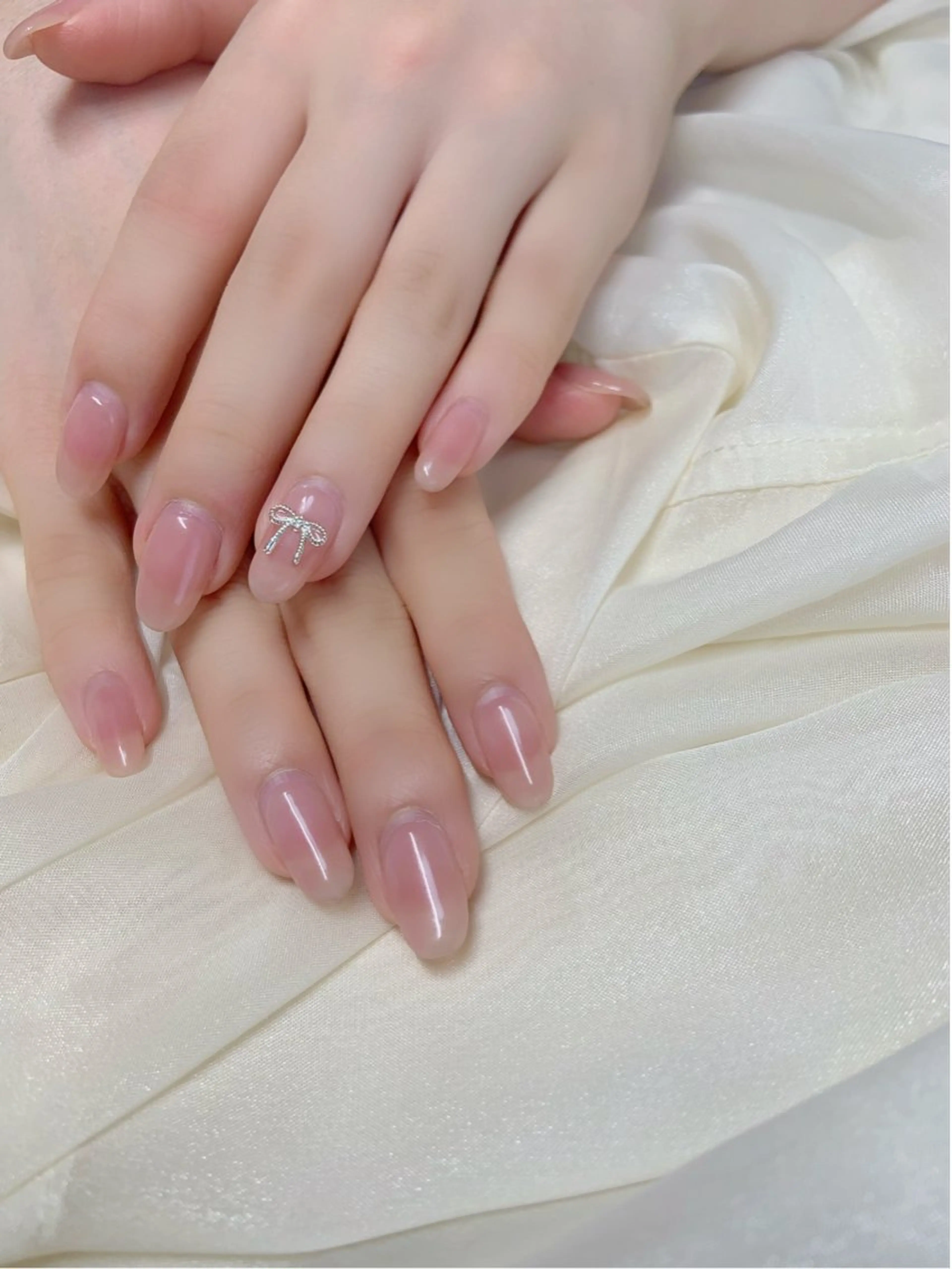 ネイル ジェルネイル ＼近畿大学／近く🦢 Swanのネイルデザイン