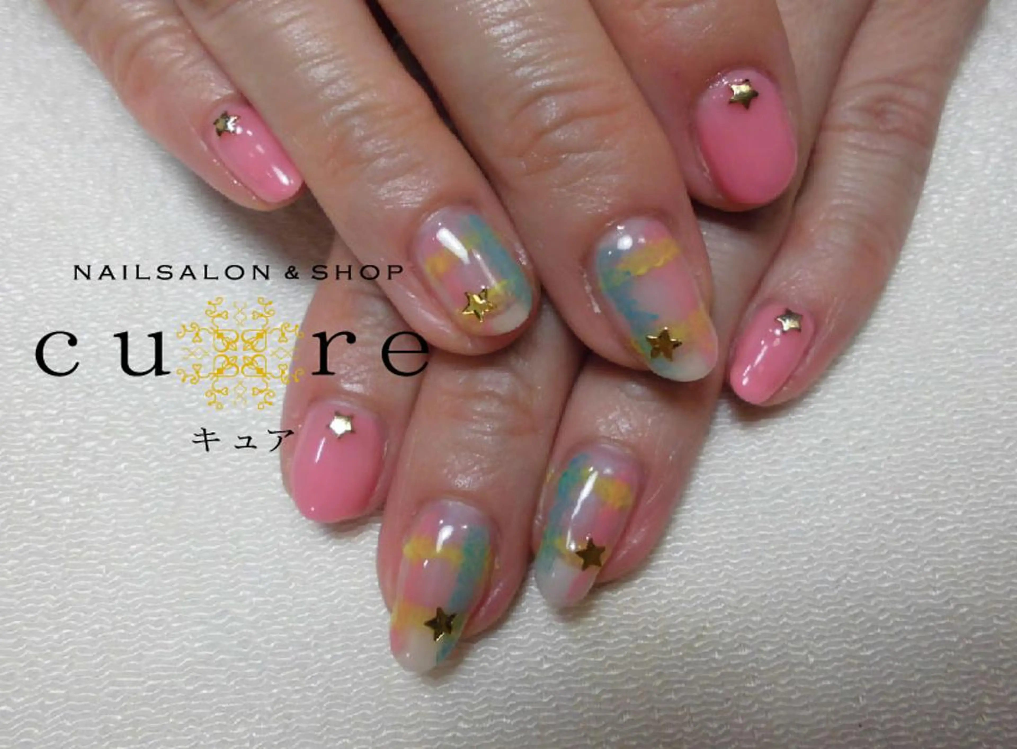 ミディアム ネイル ハンドネイル ネイルサロン Cureのネイルデザイン
