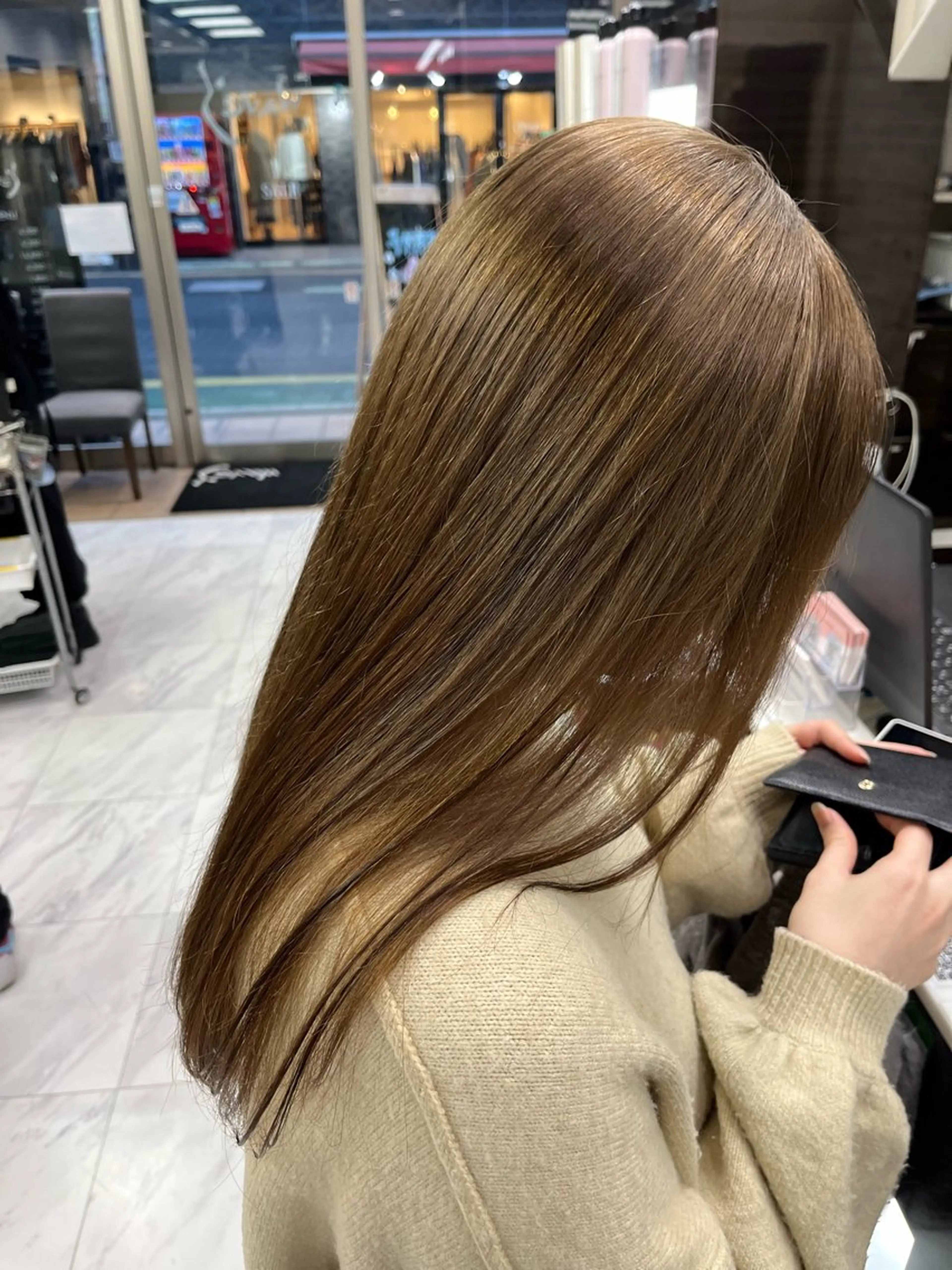 ロング カラー ☘️上村 ☘️髪質 改善/透明感カラーのヘアスタイル