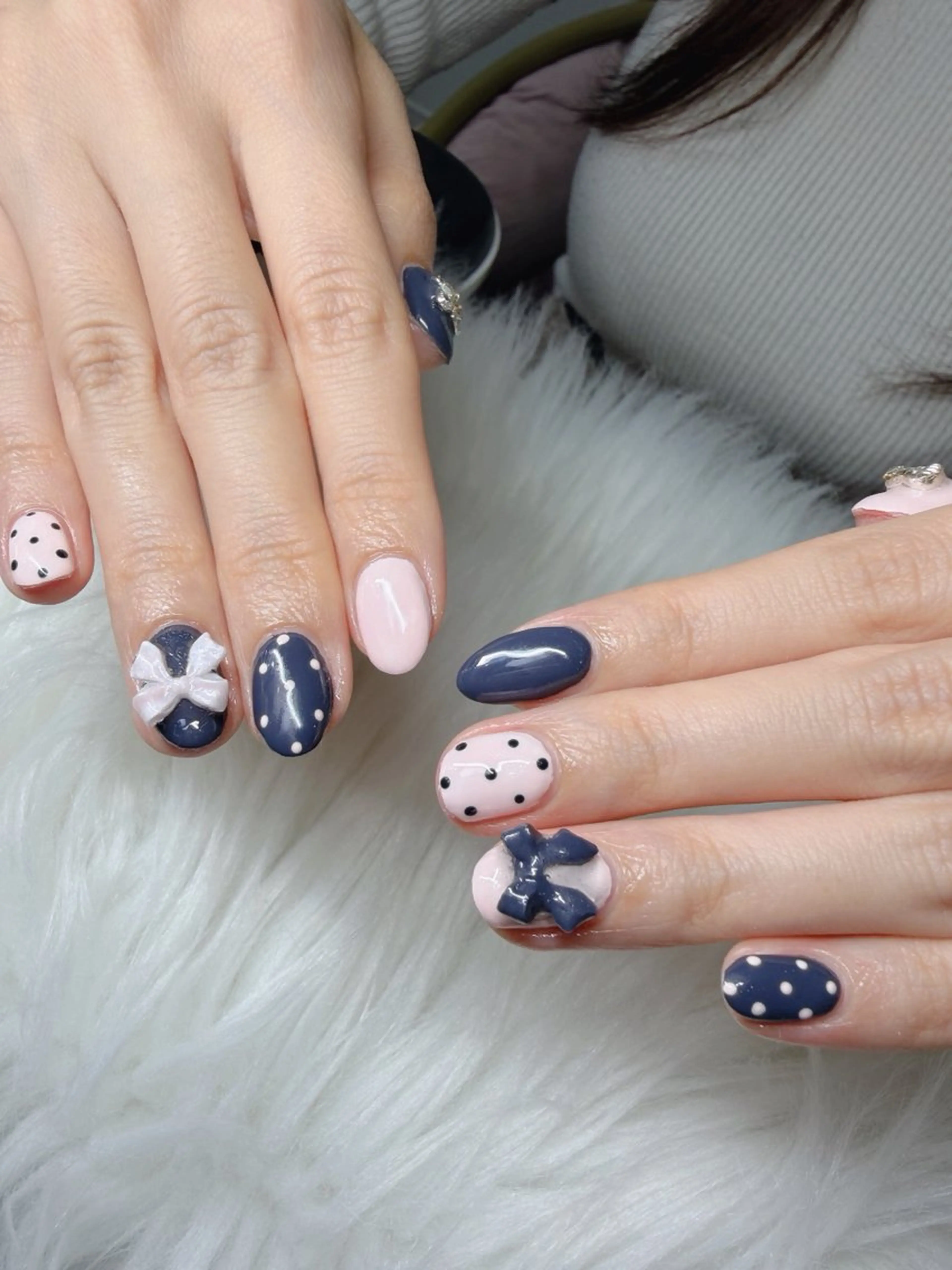 ネイル 長さ出し グラデーション 卒業式 キラキラネイル マグネットネイル Lee Nailsのネイルデザイン