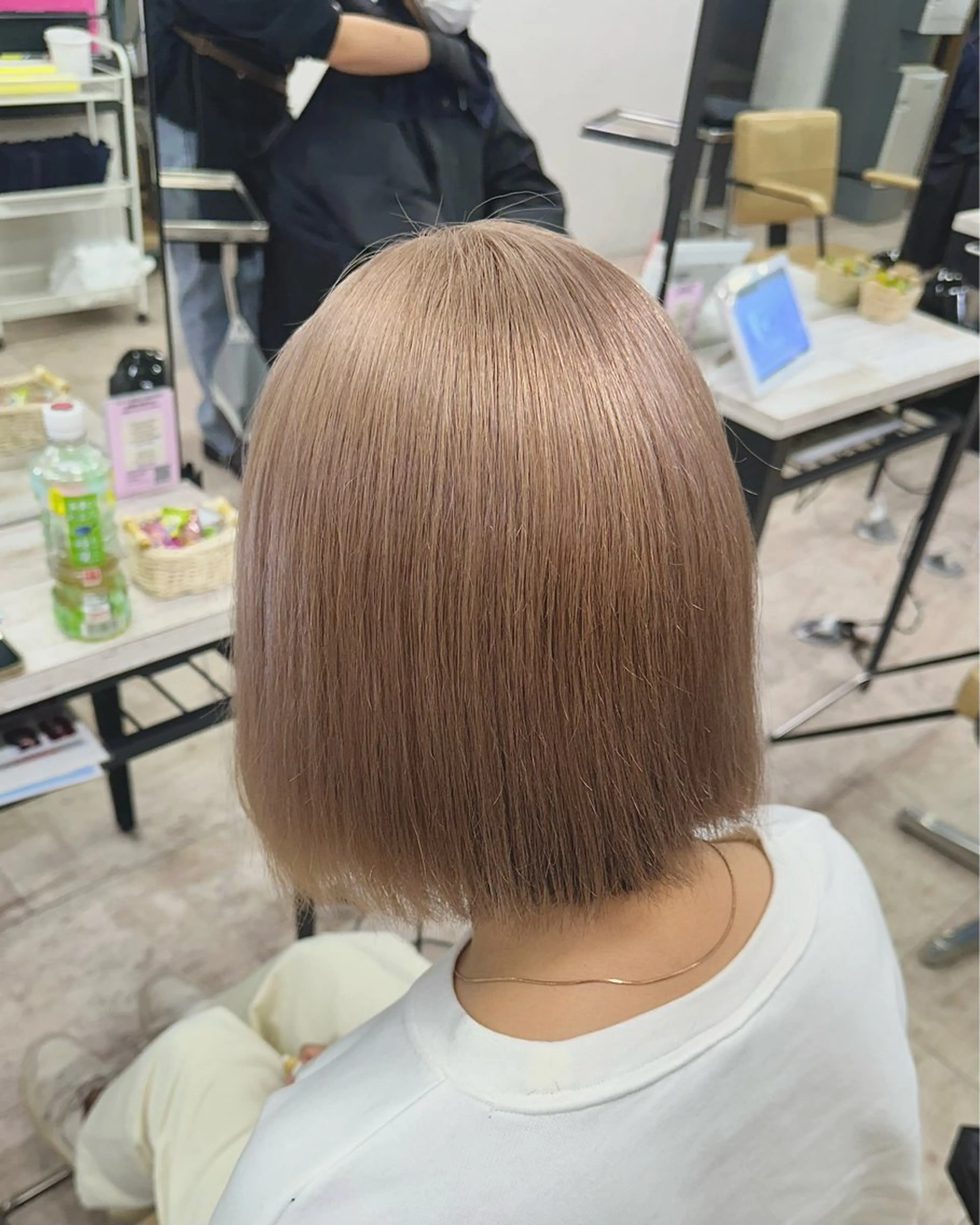 ミディアム カラー カット ヘアカラー トリートメント 🦄ハイトーンカラー 🦄まるおしょうのヘアスタイル