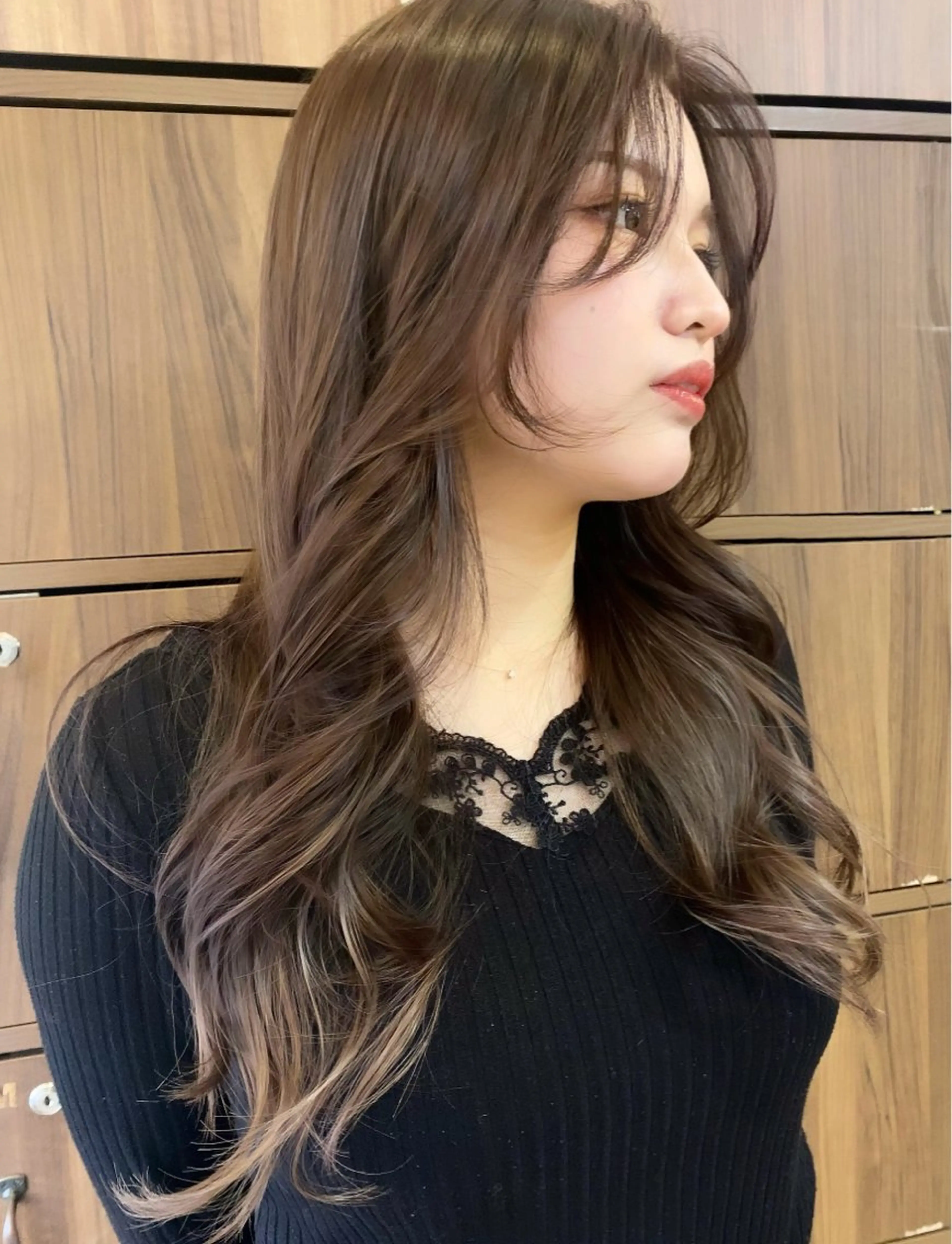 ロング 3Dハイライト 外国人風カラー ハイライト レイヤーカット デザインカラー⭐️ Yamauchiのヘアスタイル