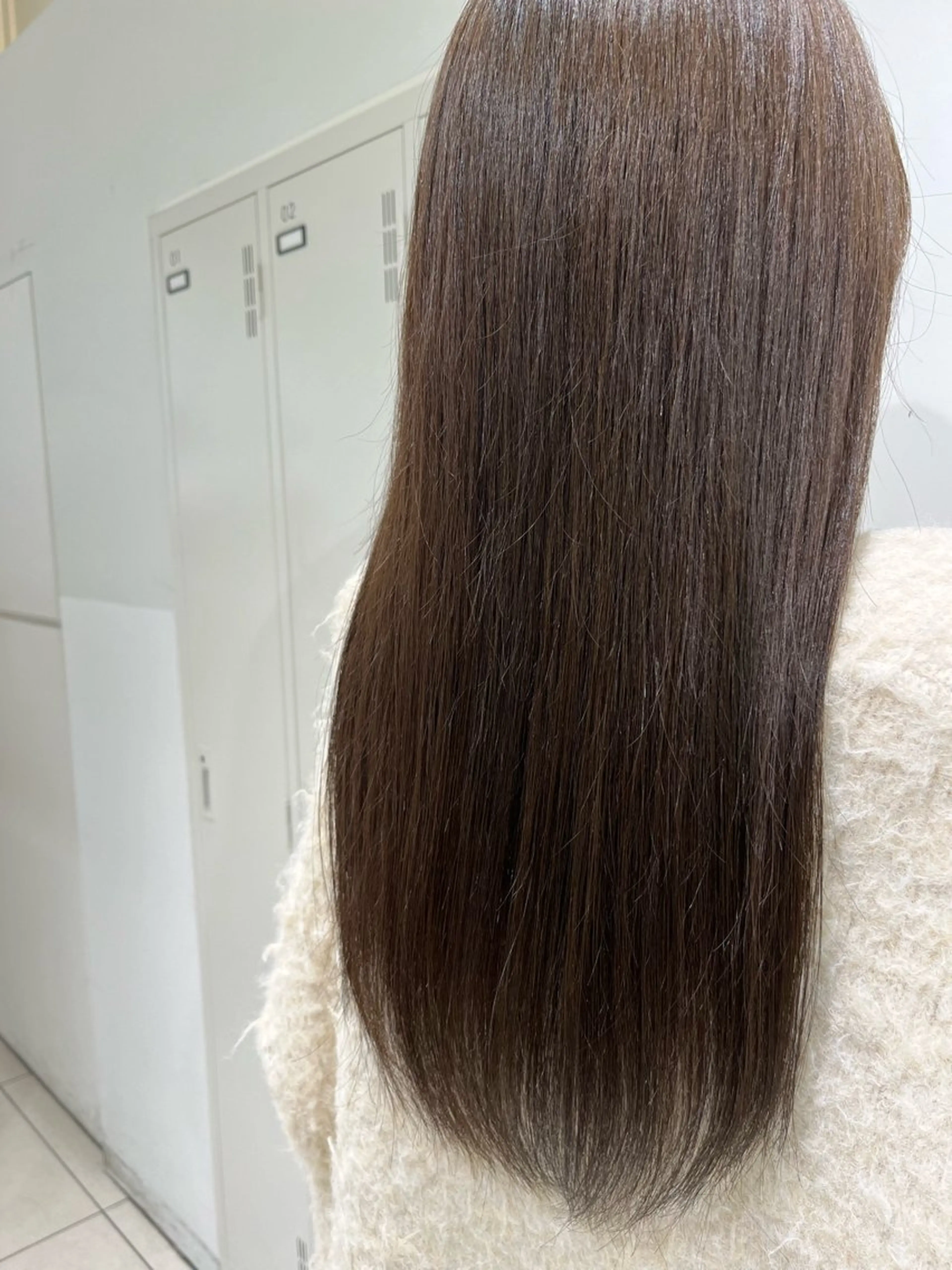 ロング カラー ベージュカラー 透明感カラー オリーブベージュ オリーブカラー カット ヘアカラー トリートメント 【メンズ縮毛矯正/ Ryokaのヘアスタイル