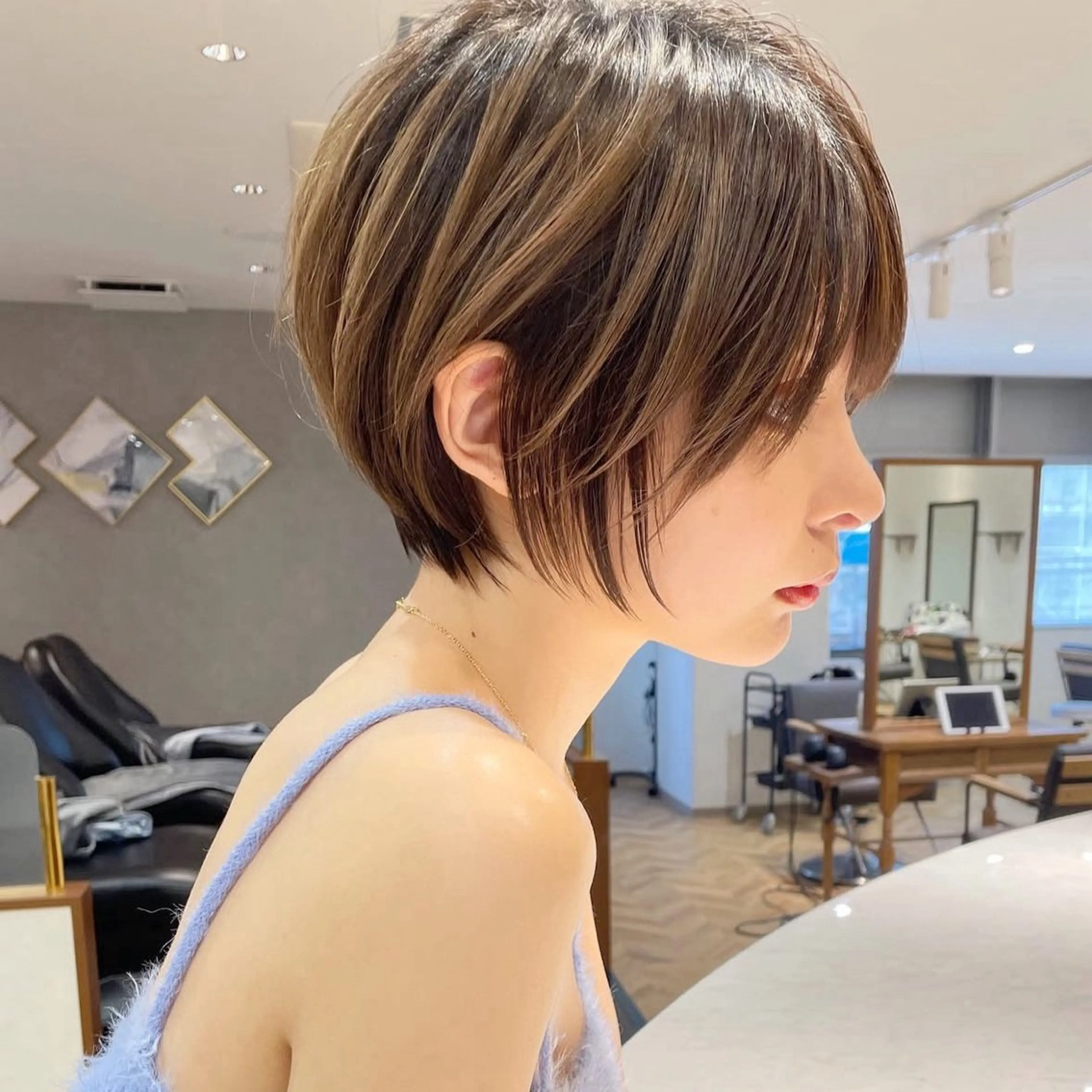 ショート カラー ヘアカラー トリートメント Lond Bloom 天神ショート/ボブのヘアスタイル