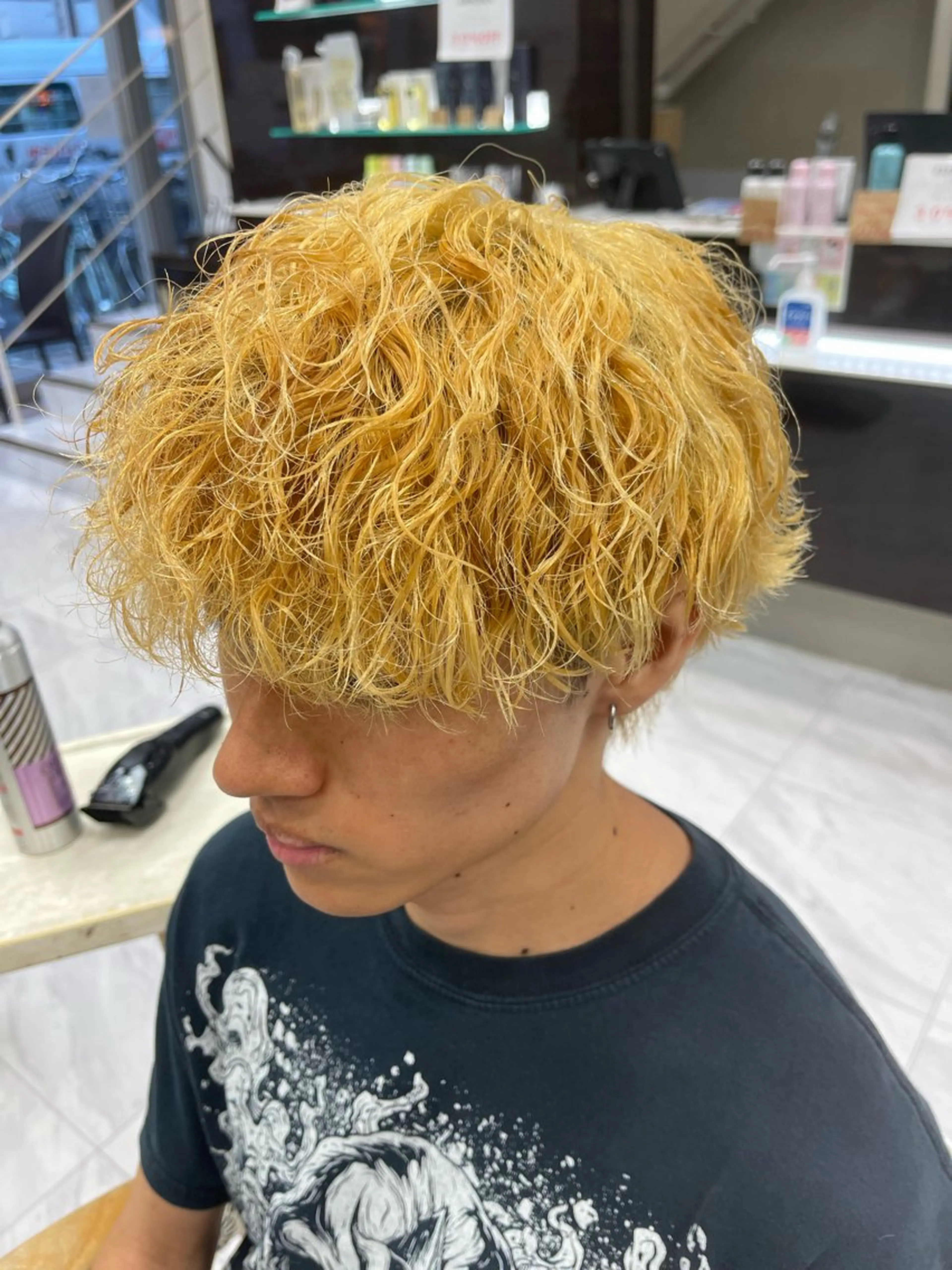 ショート パーマ メンズ メンズブリーチ メンズパーマ 波巻きパーマ カット パーマ トリートメント 🌻メンズカット 落合諒🌻のヘアスタイル