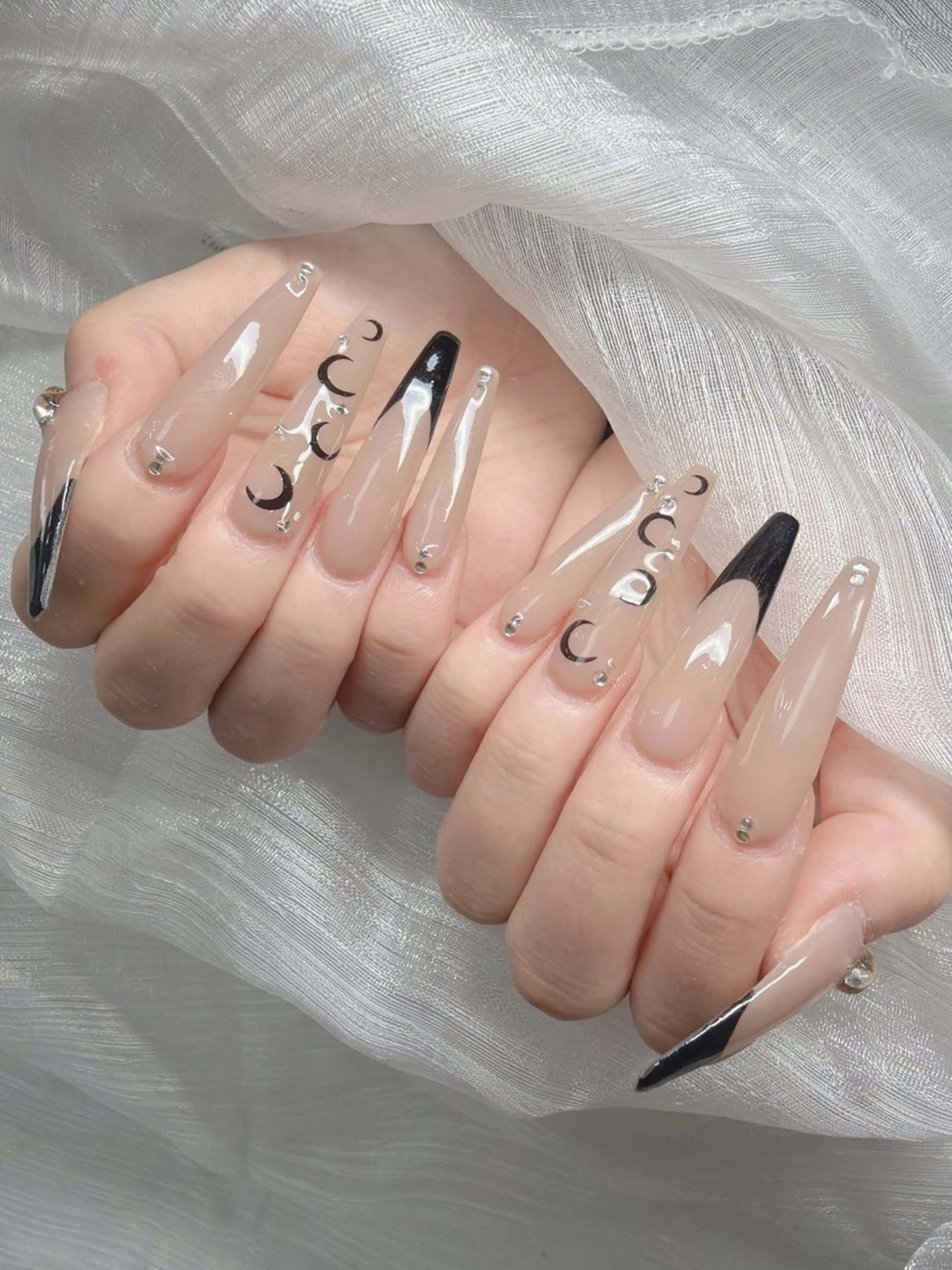 ネイル ハンドネイル Lee Nailsのネイルデザイン