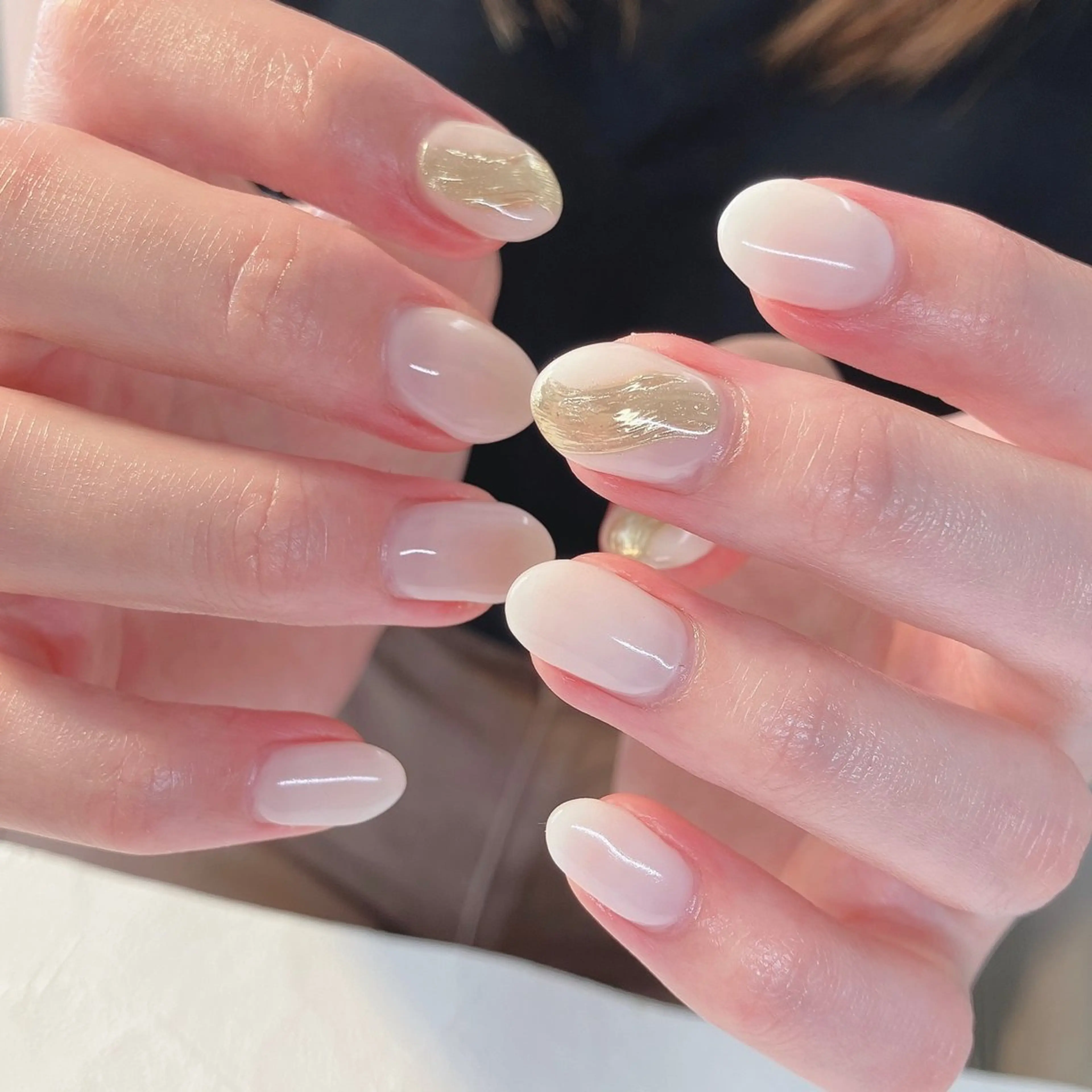 ネイル ゴールド ニュアンスネイル ハンドネイル nails 🎀meのネイルデザイン