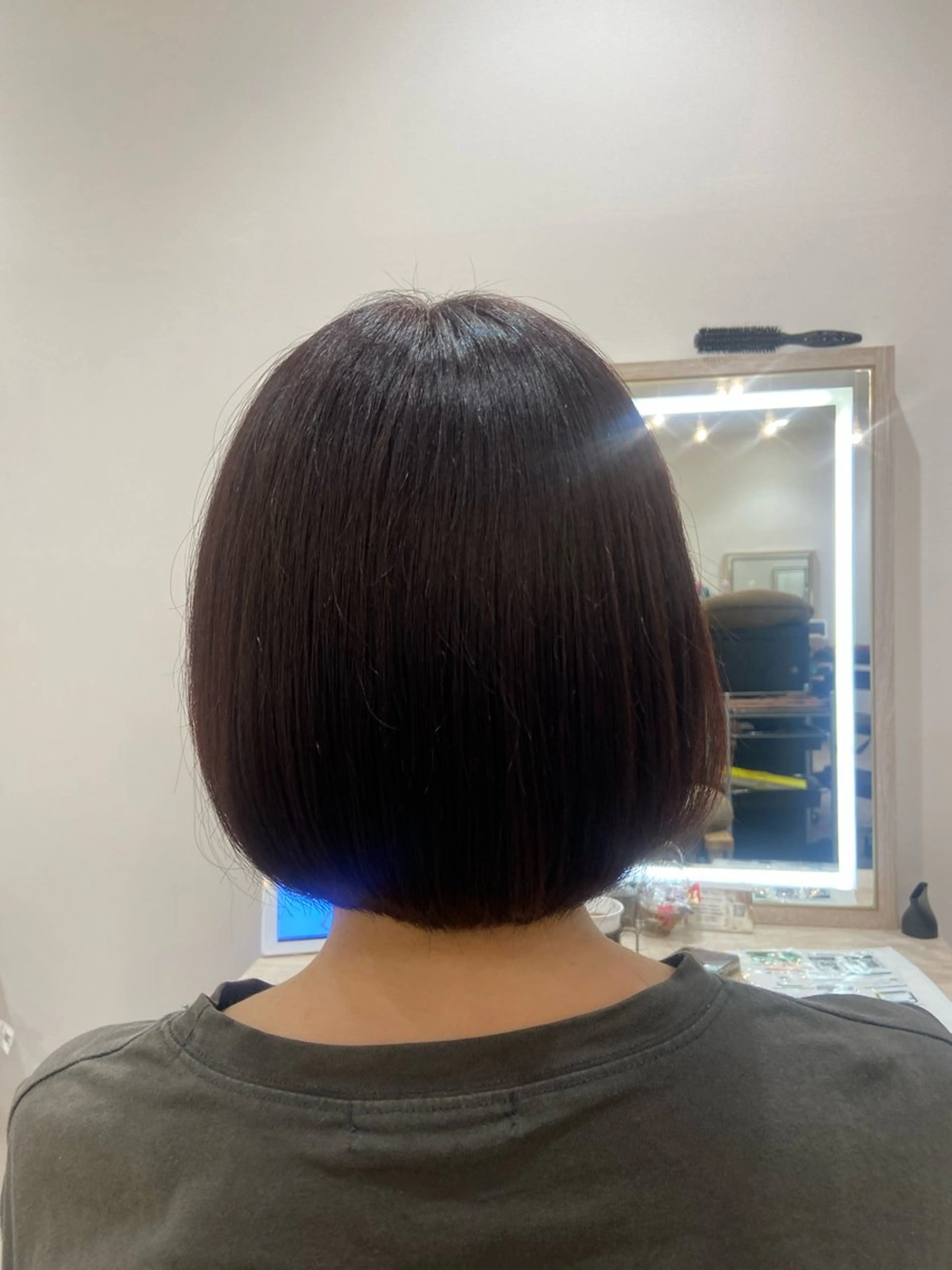 ミディアム ボブ カット ヘアカラー 平野 利希菜のヘアスタイル
