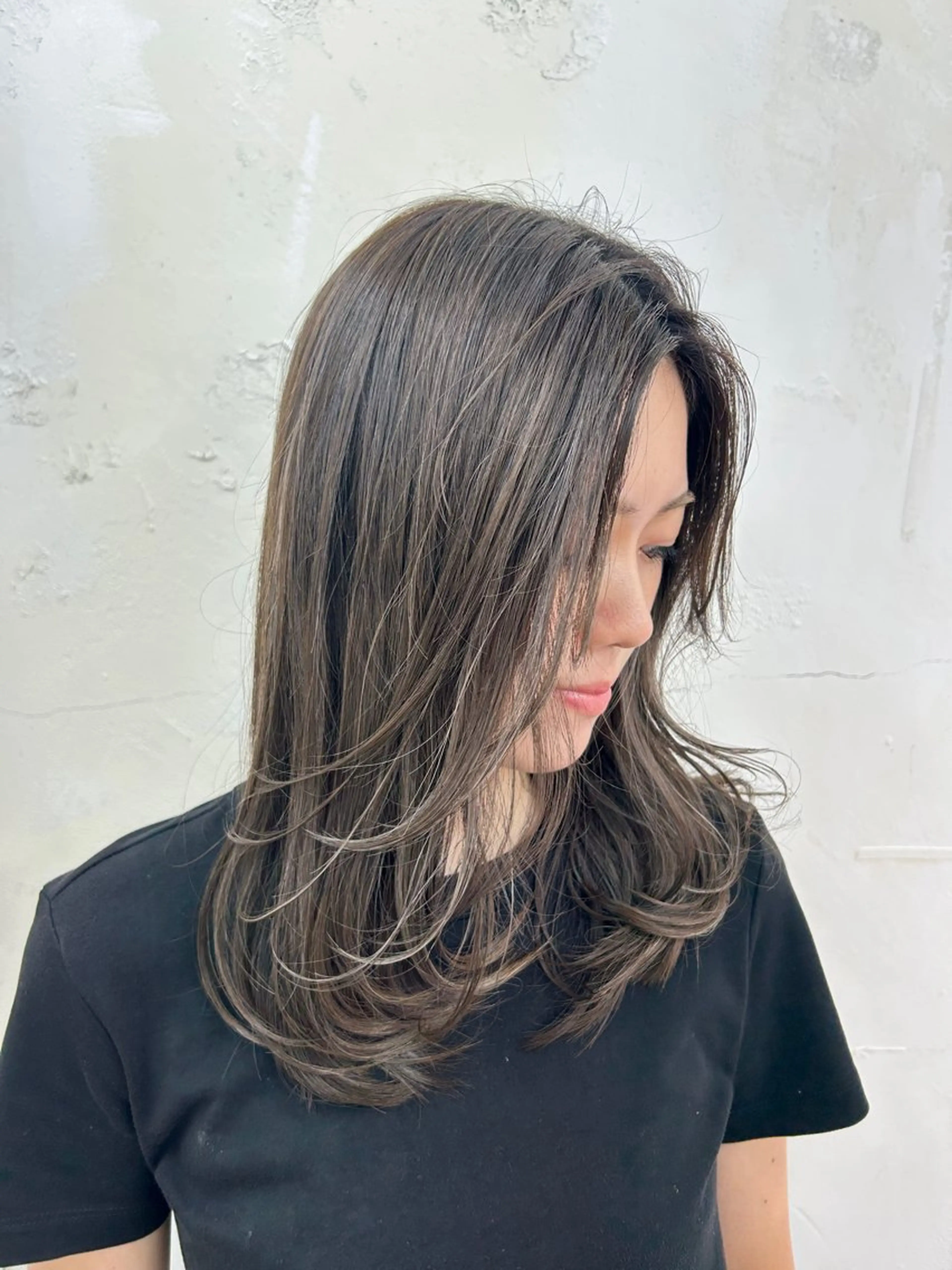 ミディアム カラー シールエクステ バレイヤージュ ハイライトカラー ハイトーンカラー エクステ カット ヘアカラー トリートメント レイヤー/エクステ alpha下妻のヘアスタイル