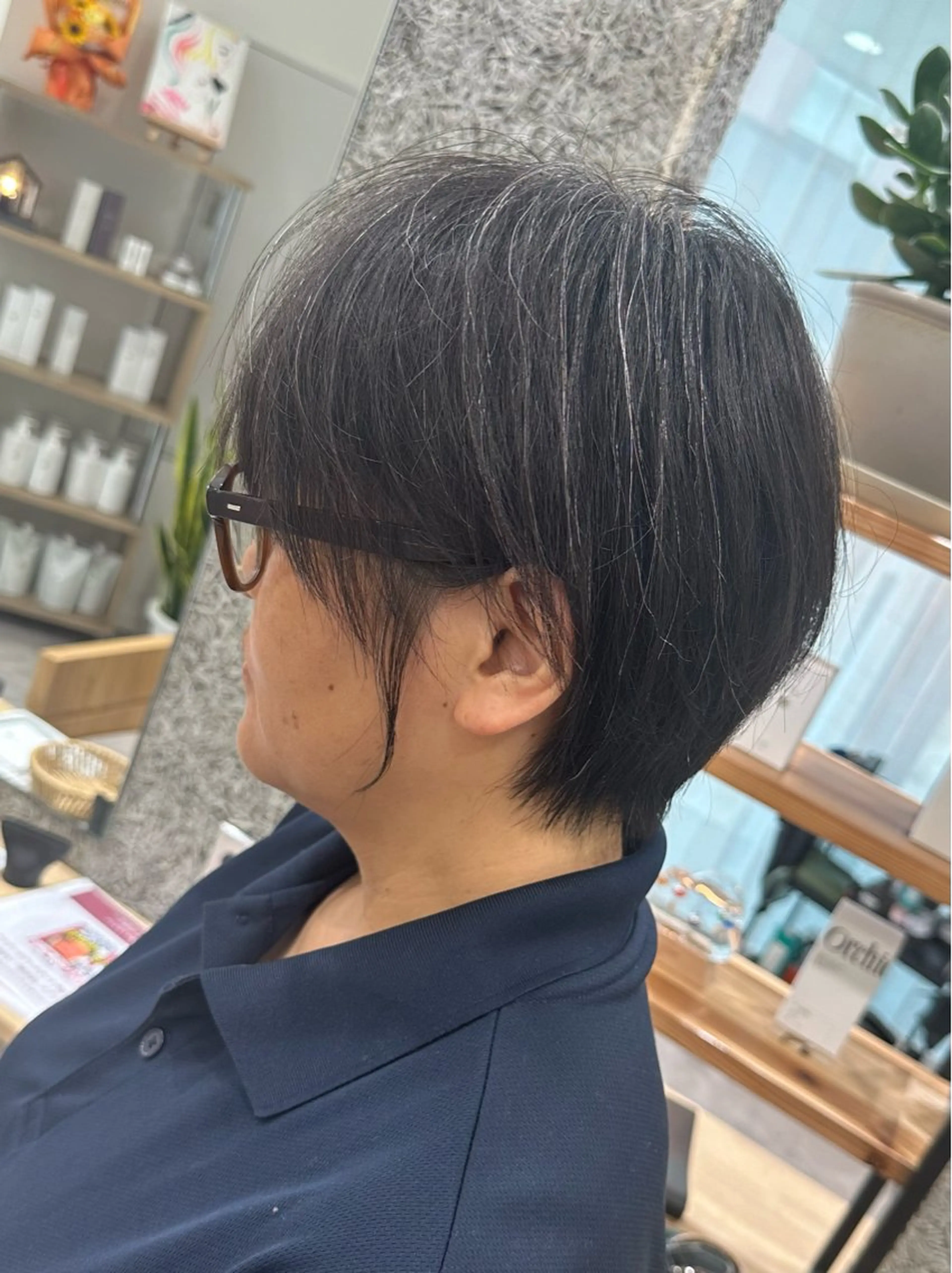 ショート カラー ショートボブ ブリーチ デザインカラー ハイライトカラー ハイトーンカラー 近鉄奈良ショートヘア 清水力也のヘアスタイル