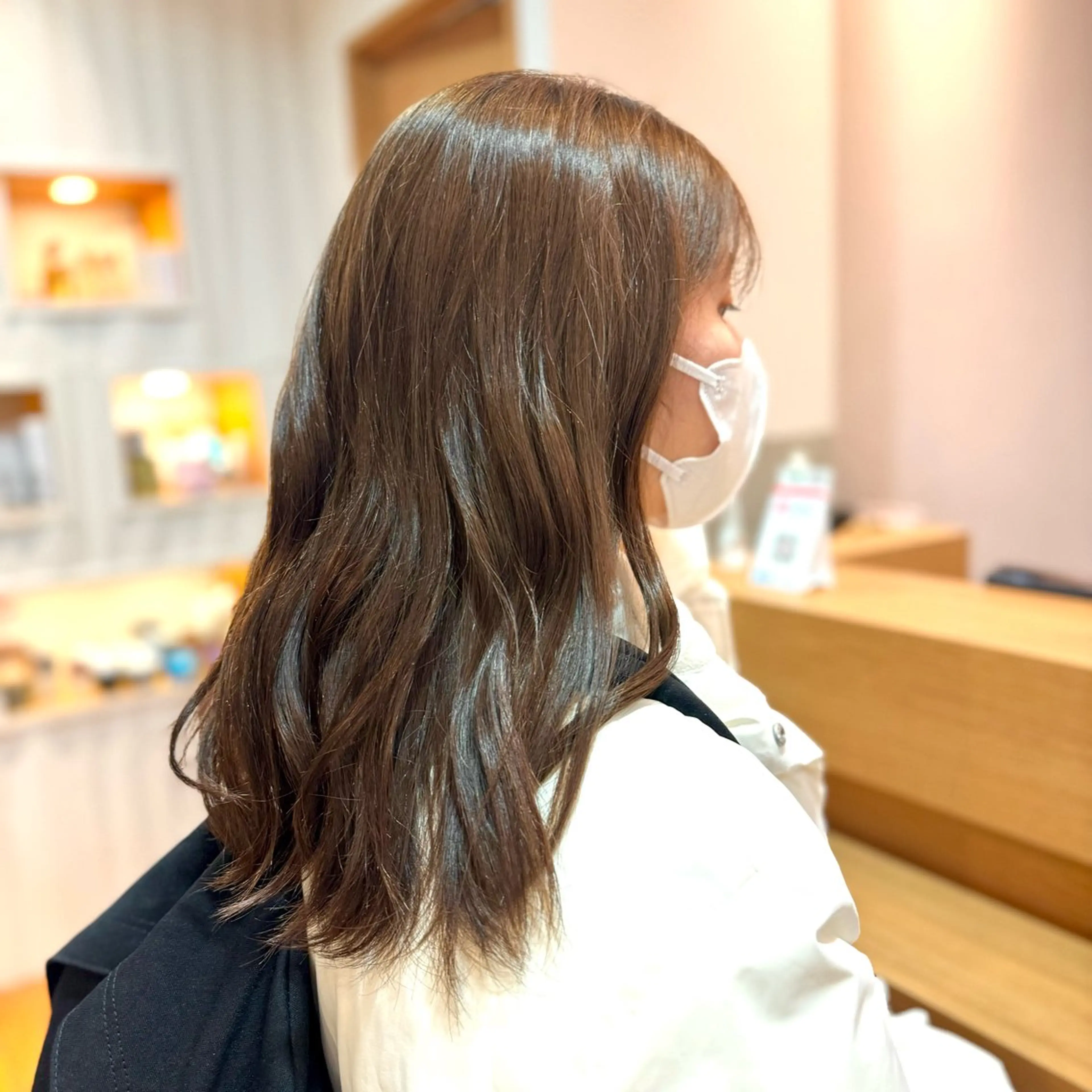 ミディアム カラー ヘアカラー トリートメント 透明感カラー/レイ ヤー/Nana🌈のヘアスタイル