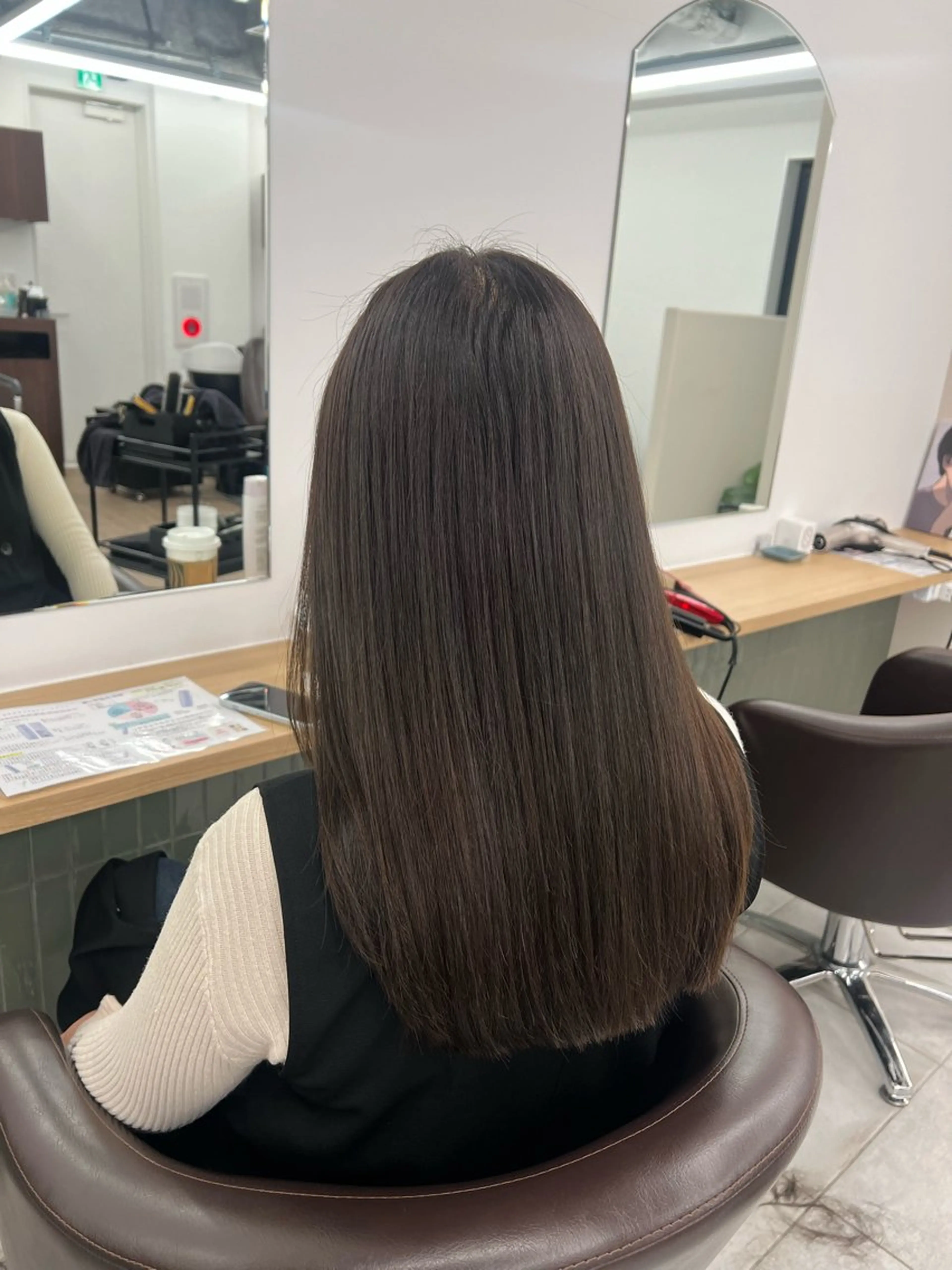 ロング カラー カット ヘアカラー トリートメント 赤みゼロ/透明感 カラー🌿KANTAのヘアスタイル