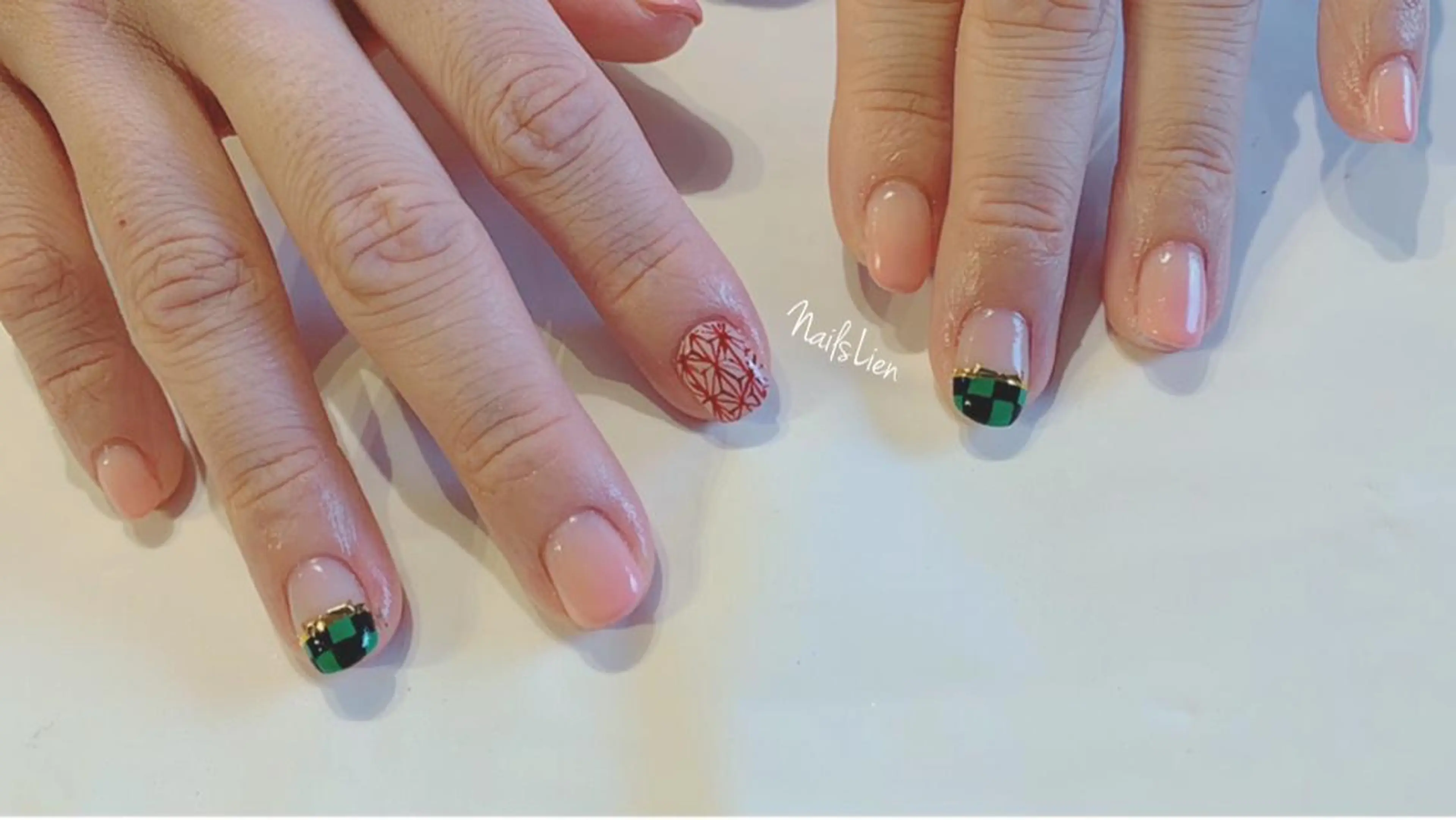 ネイル 冬ネイル クリスマス studio e n / RiNのネイルデザイン