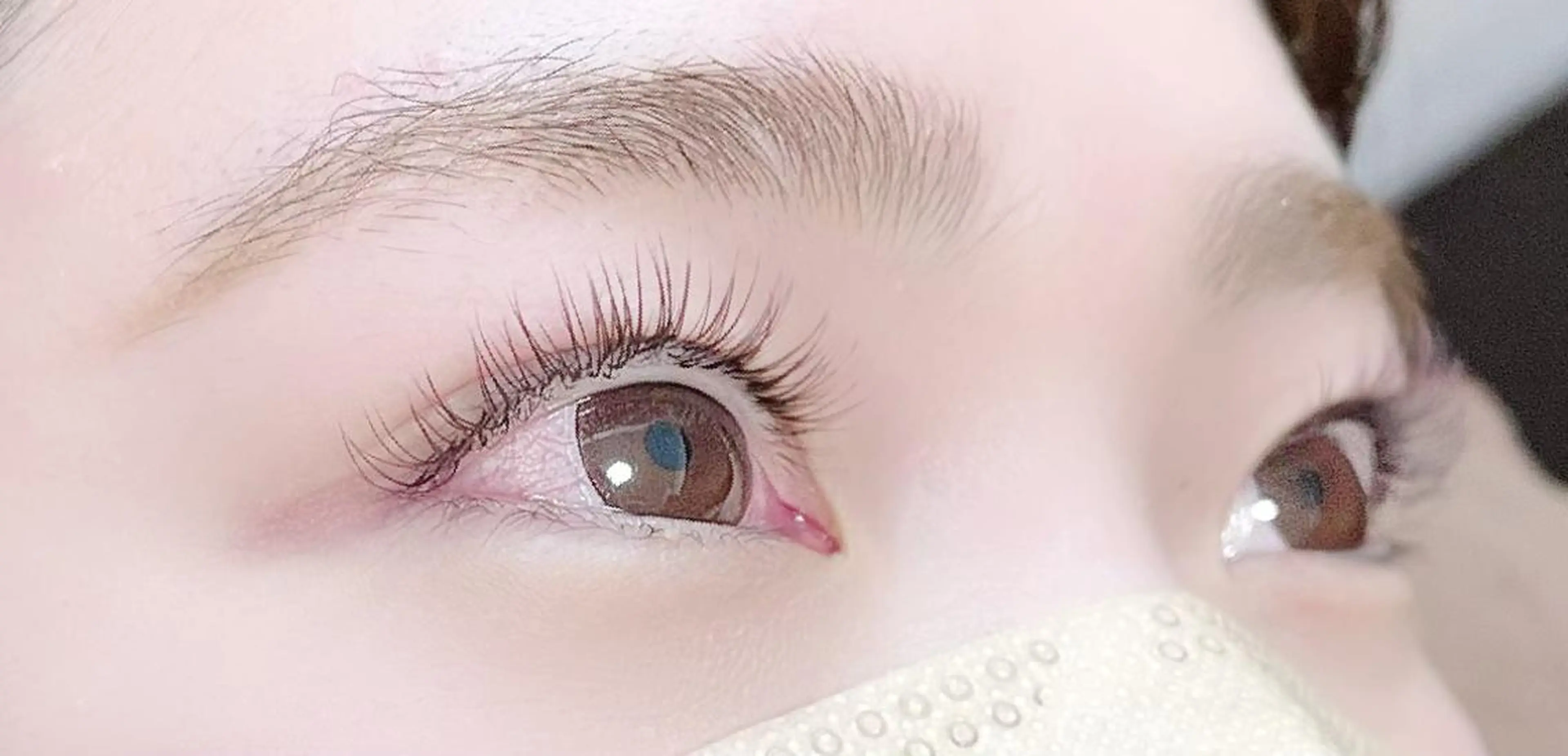 マツエク・マツパ カラーマツエク フラットラッシュ ナチュラル FIRSTCLASS Airiのマツエク・マツパデザイン