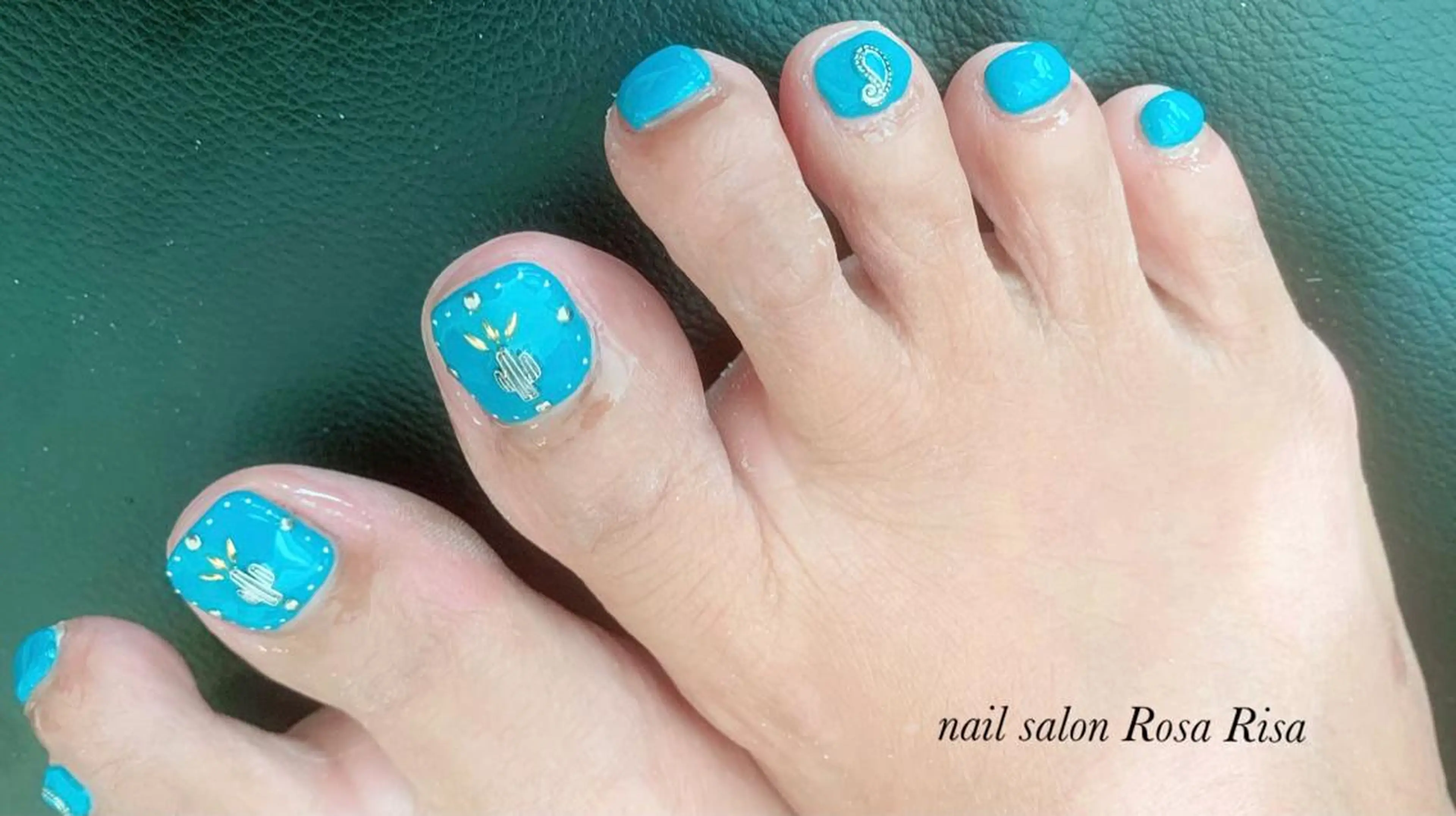 ショート ネイル ネイルスタジオ シェイクユアハンズのネイルデザイン