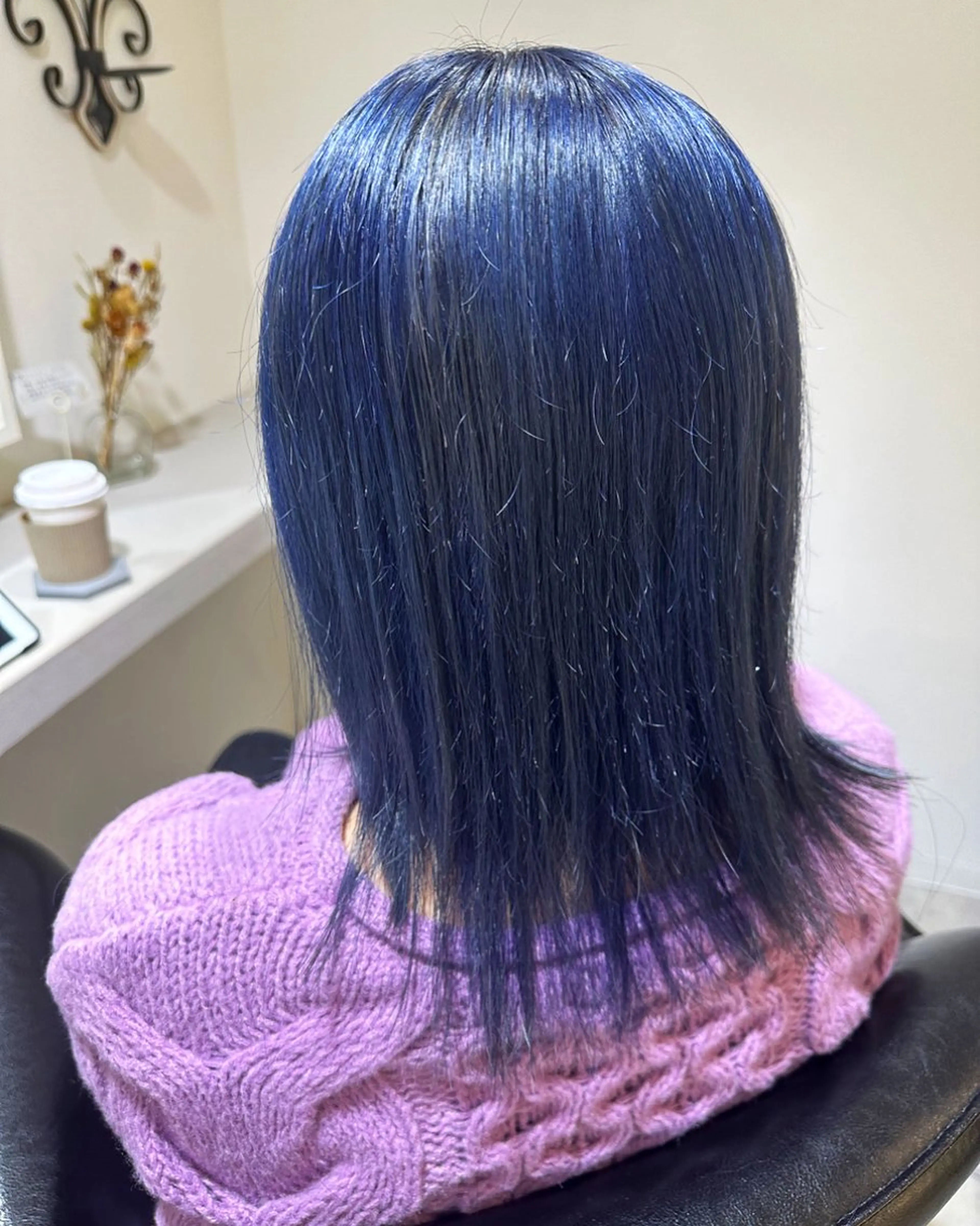 ミディアム カラー ブリーチ ブルーカラー ケアブリーチ カット ヘアカラー トリートメント 荒木 ひろかのヘアスタイル