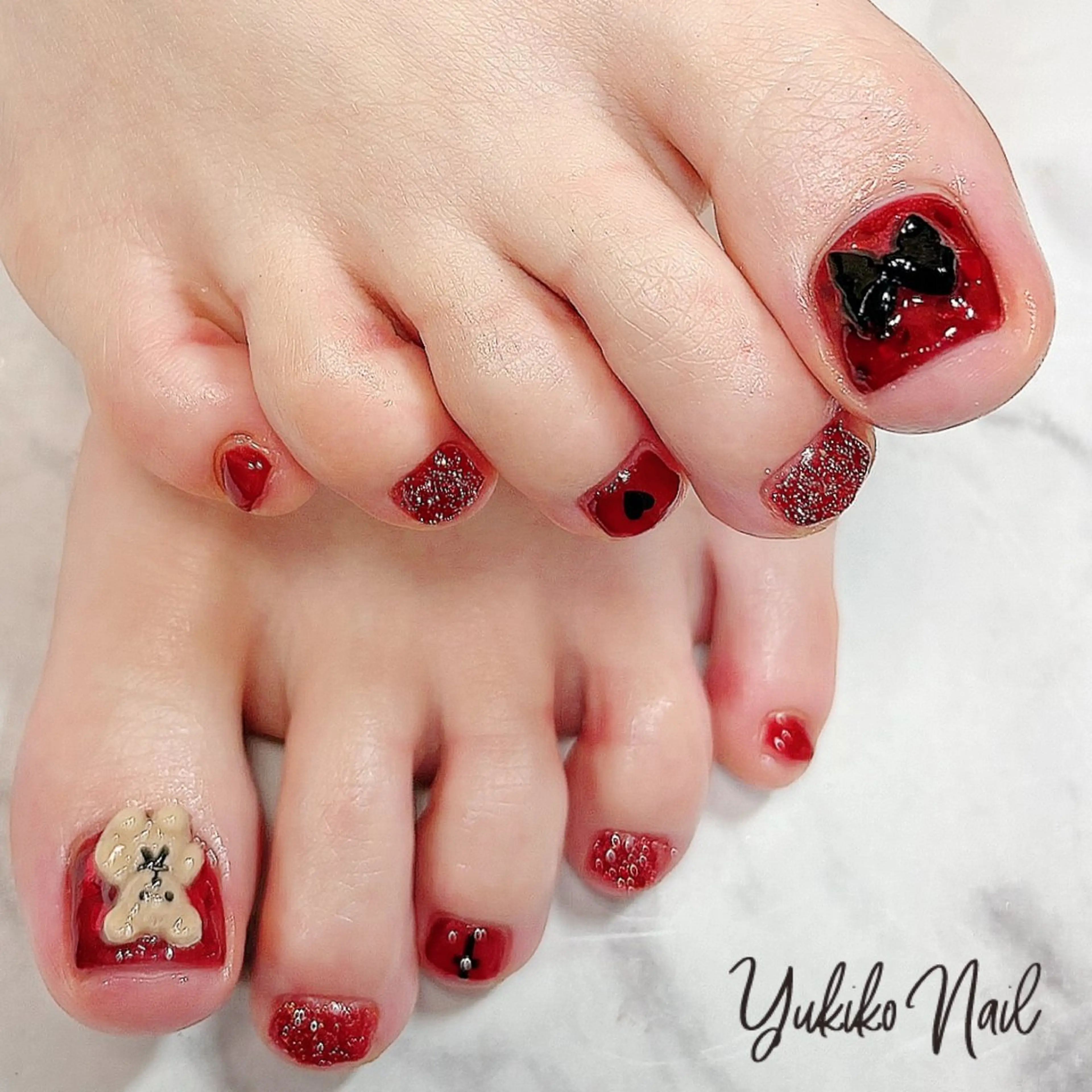 ネイル アートネイル フラッシュネイル フットネイル ハート ホログラムネイル フットネイル ユキコ ネイルのネイルデザイン