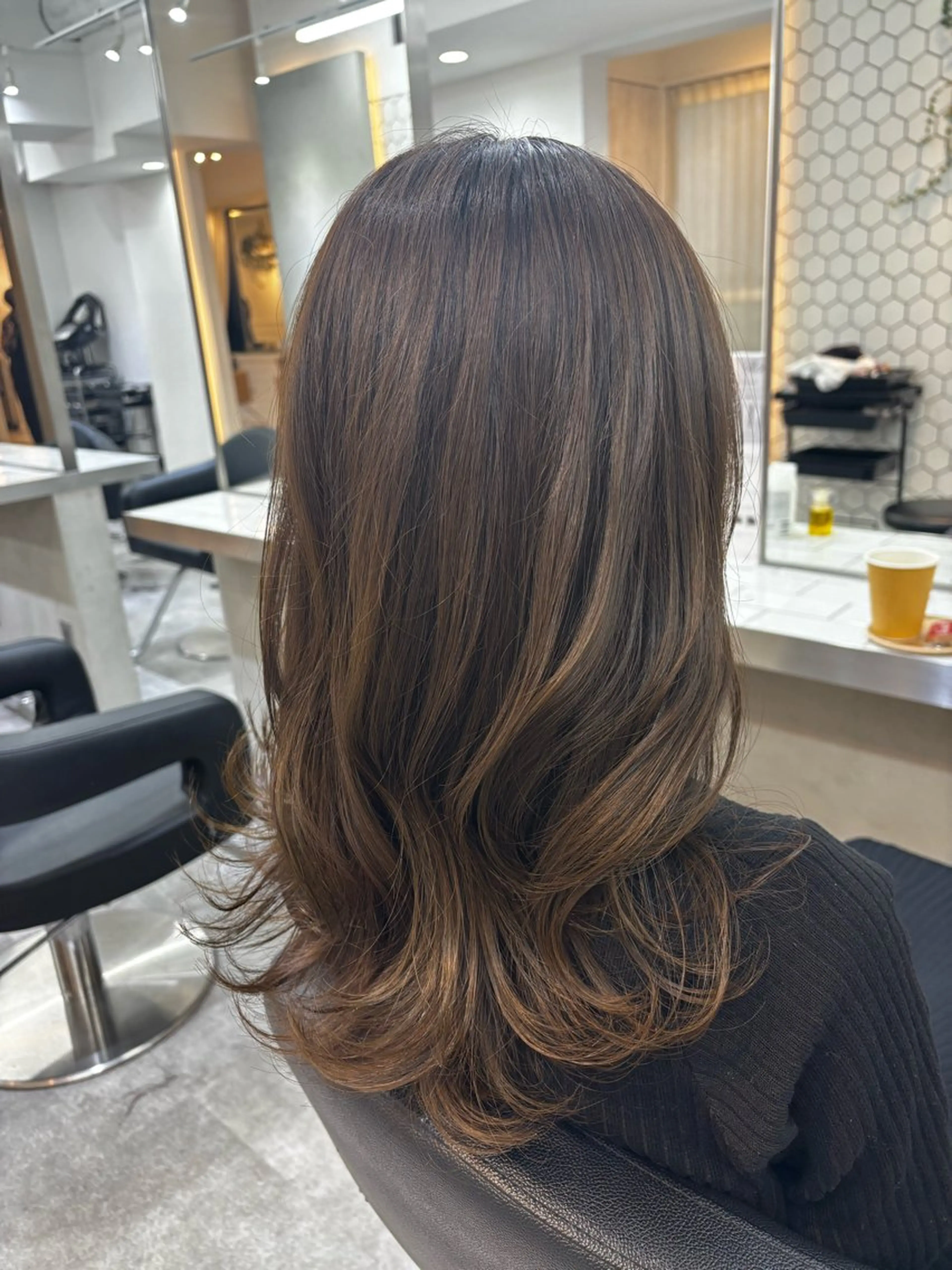 ロング カラー Viot 銀座 樋口 桃佳のヘアスタイル