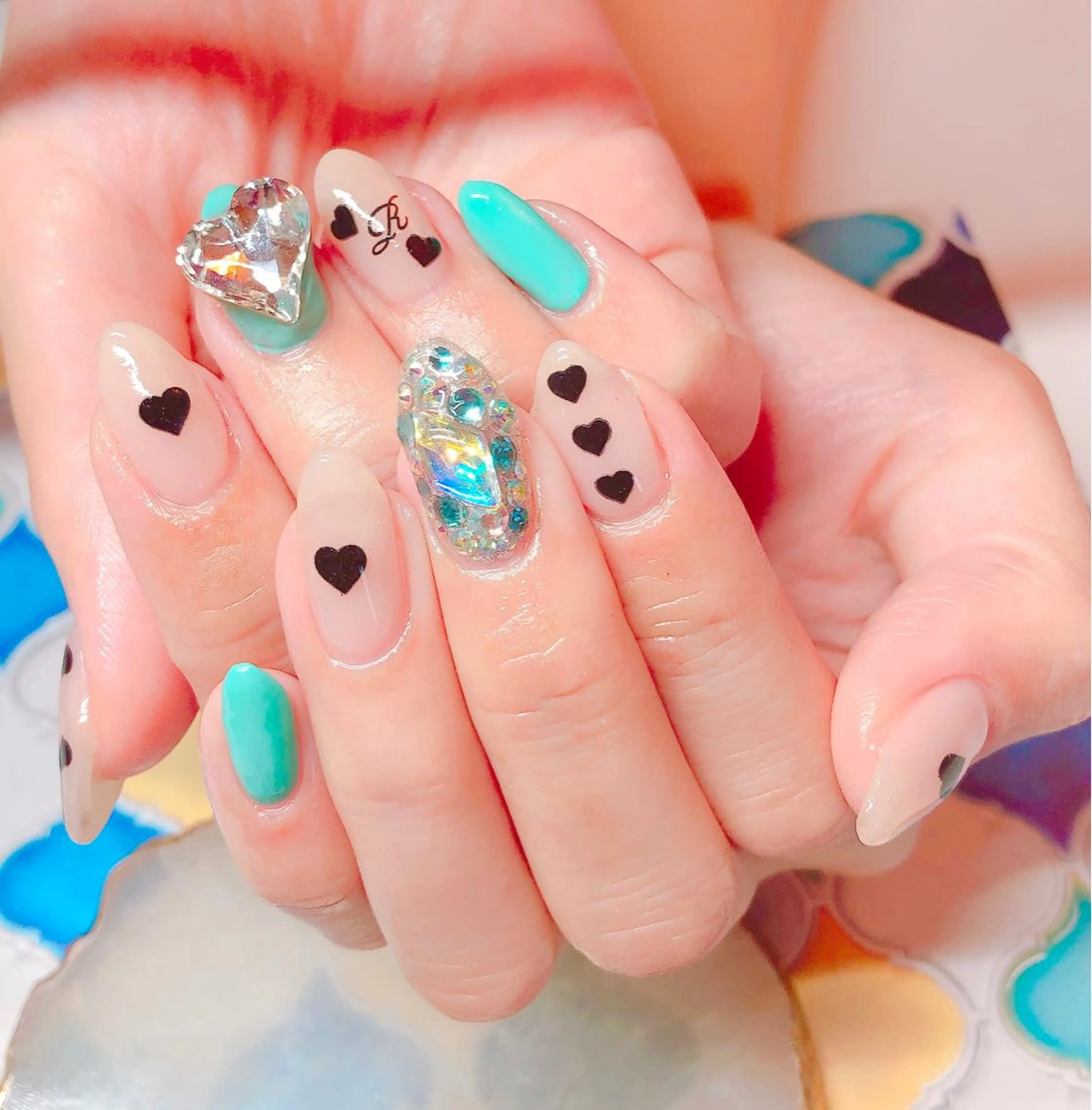 ネイル 持ち込み CROWN プライベートサロンのネイルデザイン