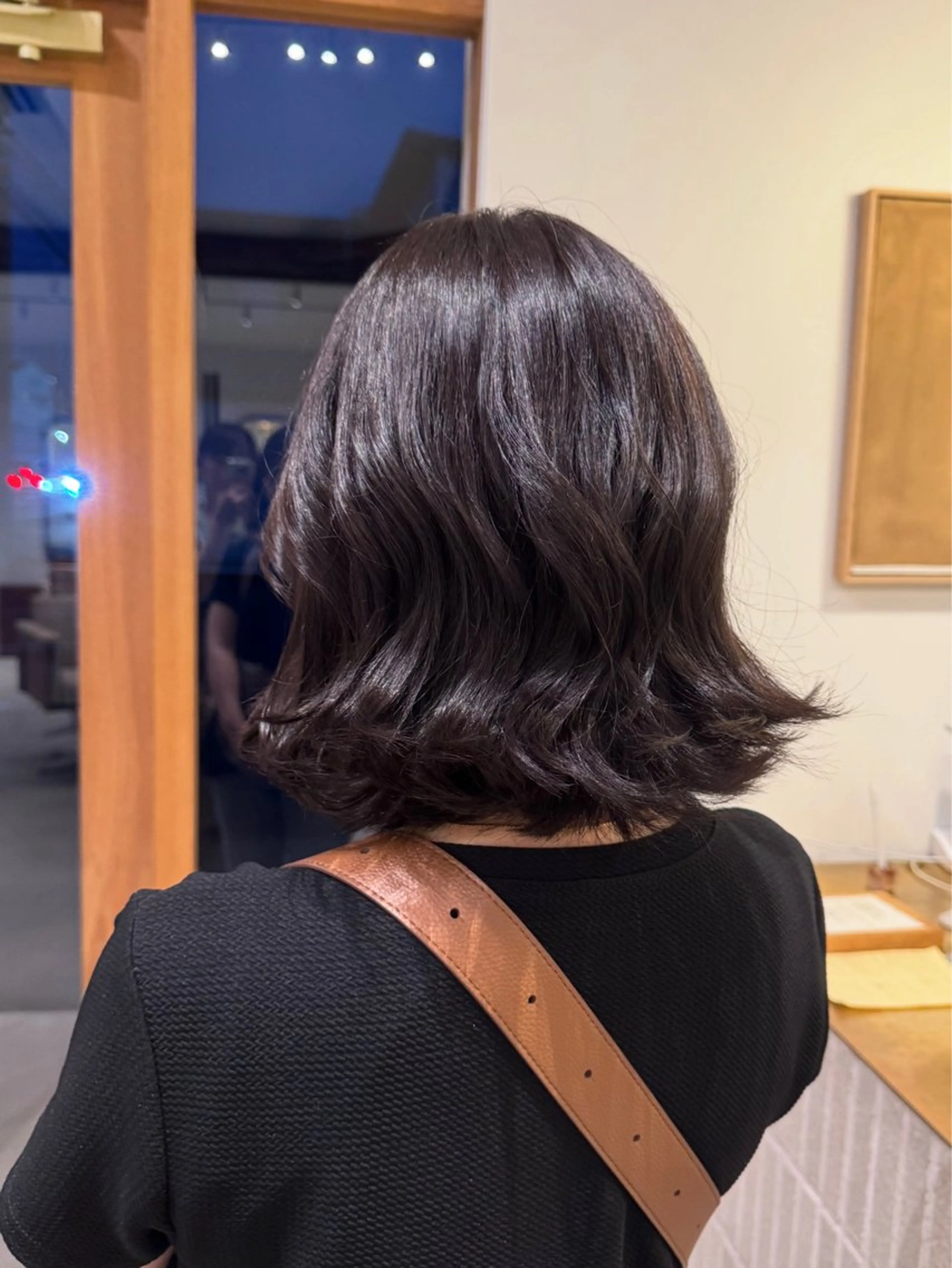 セミロング カラー アッシュ 透明感カラー 亀山 友菜のヘアスタイル