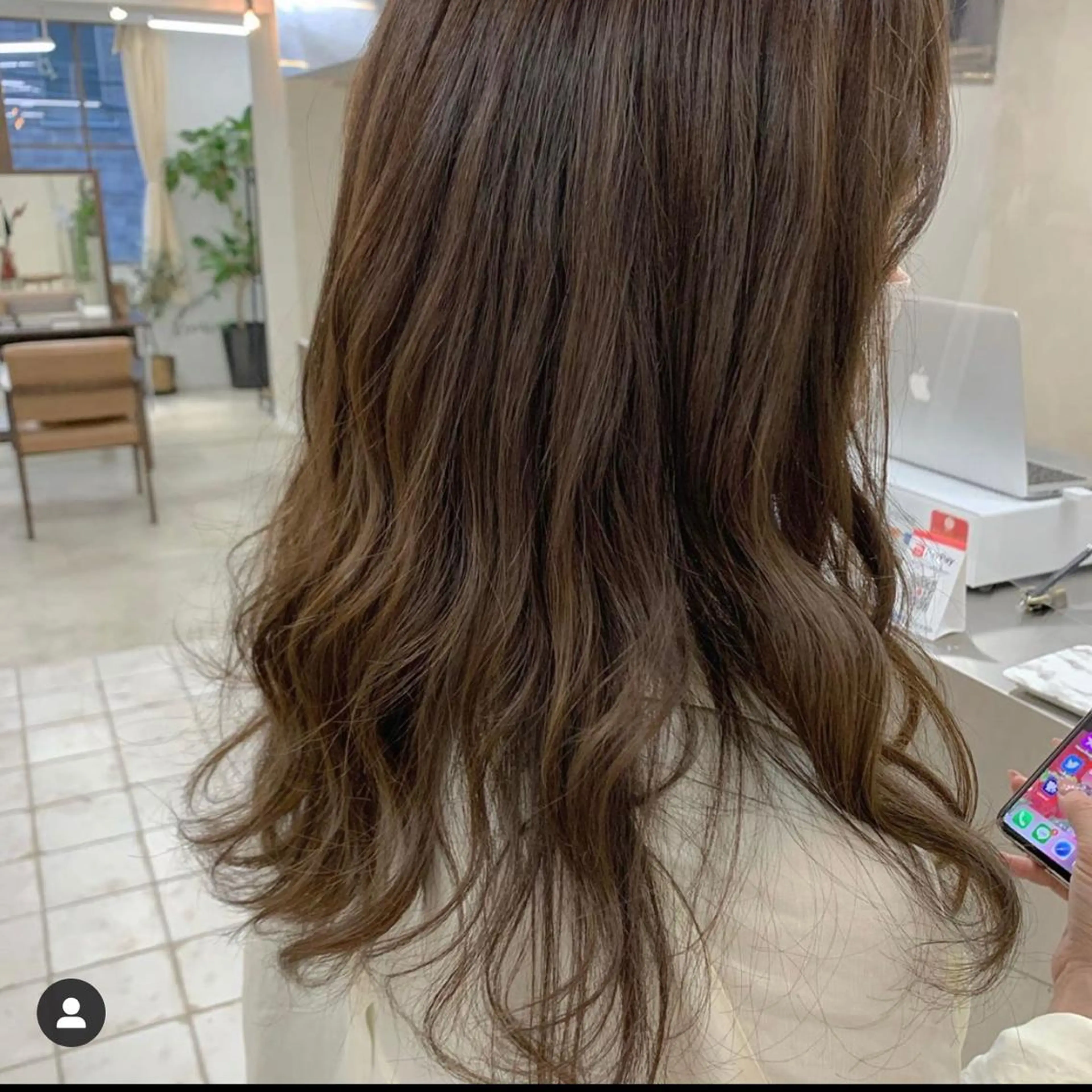 ミディアム カラー ヘアアレンジ ベージュカラー 眉毛ワックス konomiの眉毛・アイブロウイメージ