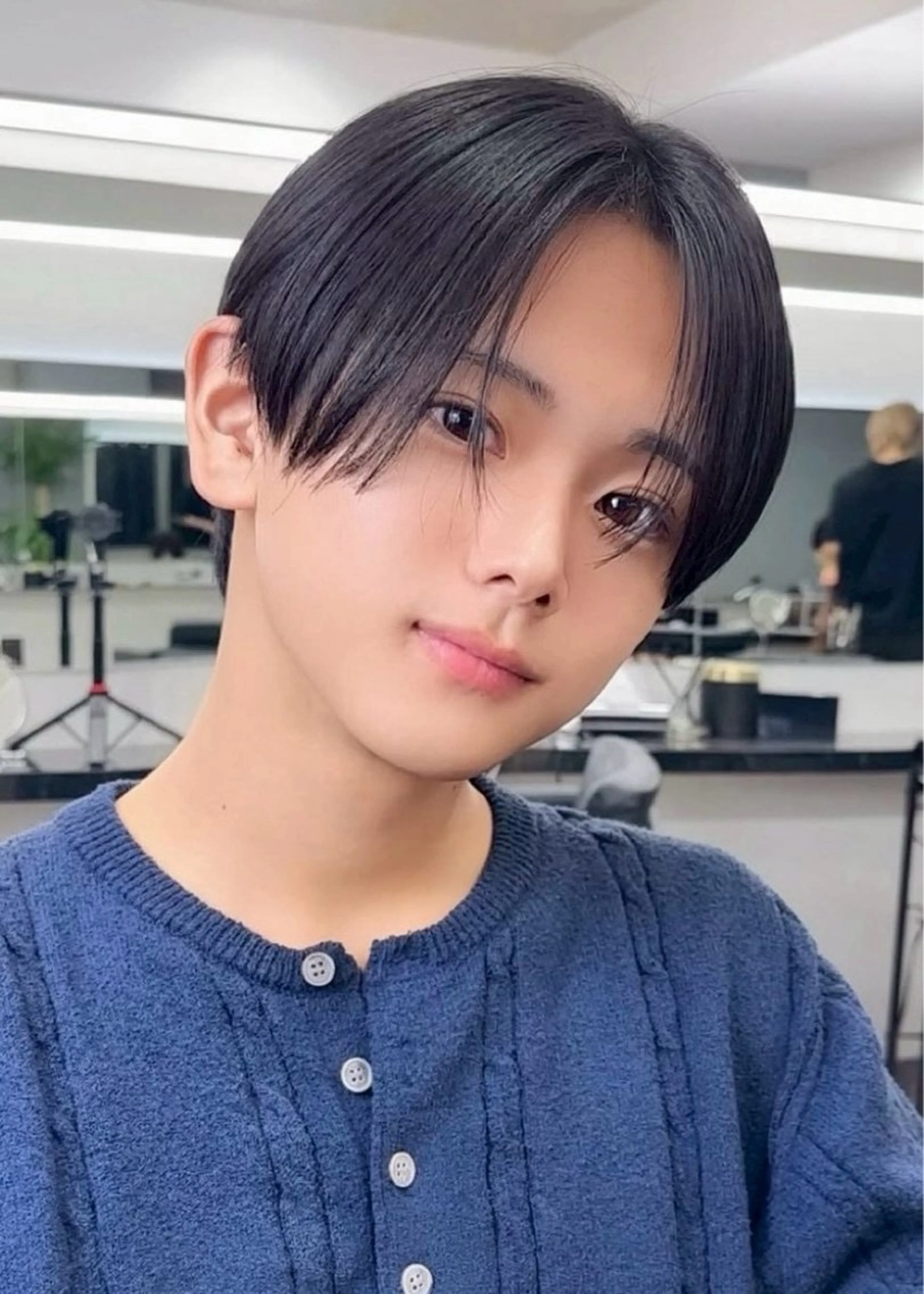 【癖毛の方必見】人気Ｎｏ.1ピンピンにならないメンズ限定うる艶縮毛矯正の写真