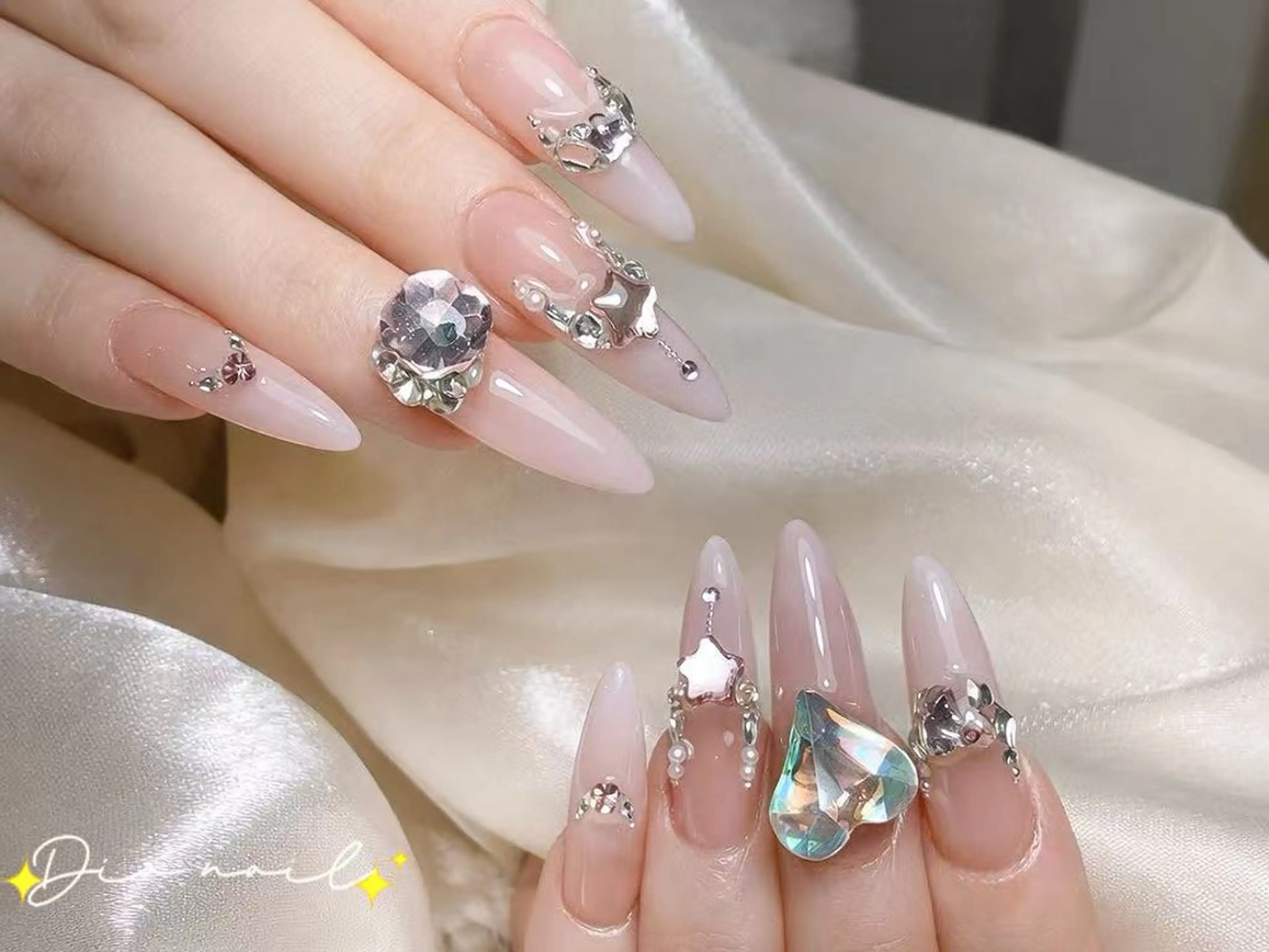 ネイル チークネイル ジェルネイル グラデーション マグネットネイル ニュアンスネイル Di'a nail ネイルサロンのネイルデザイン