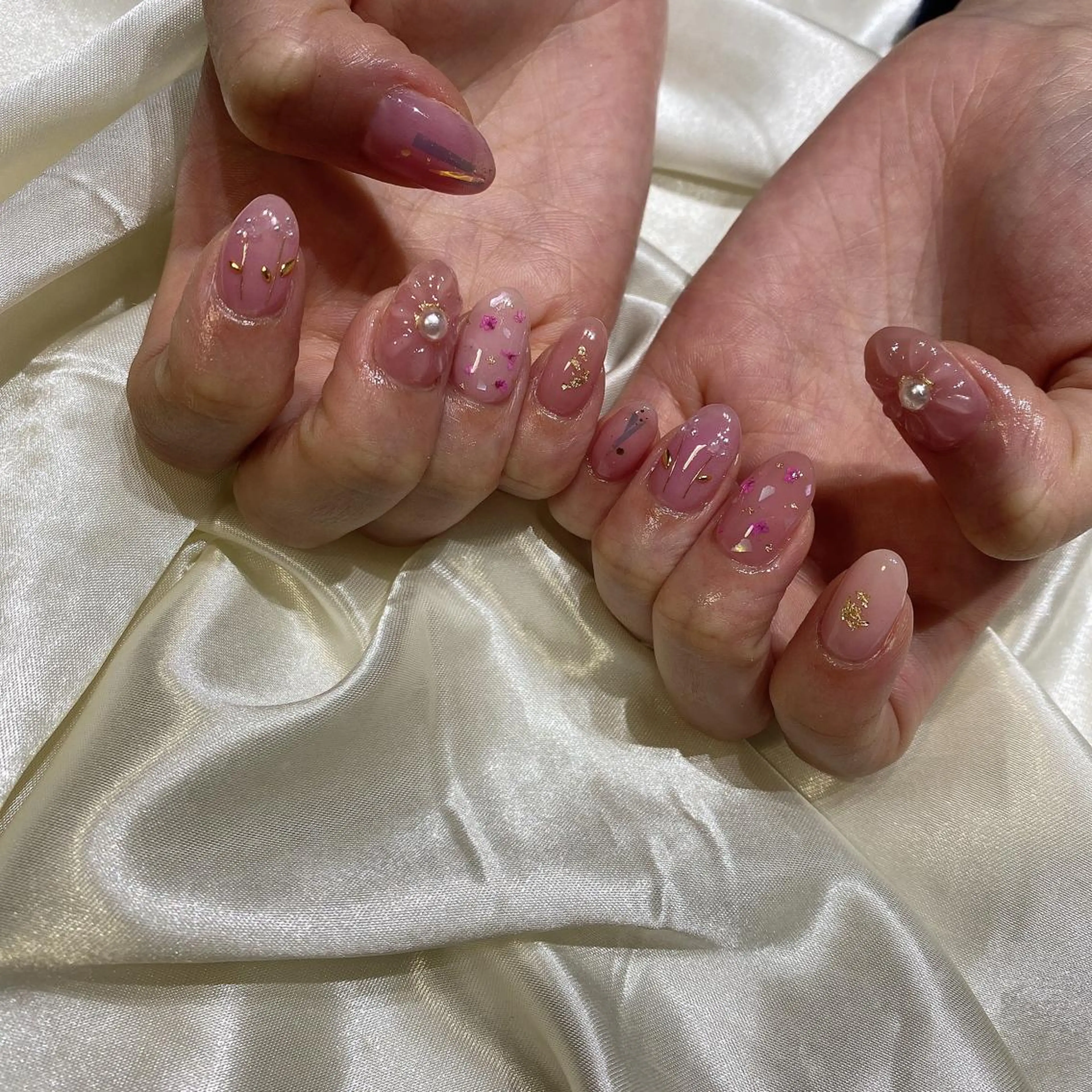 ネイル ハンドネイル 西岡 杏のネイルデザイン