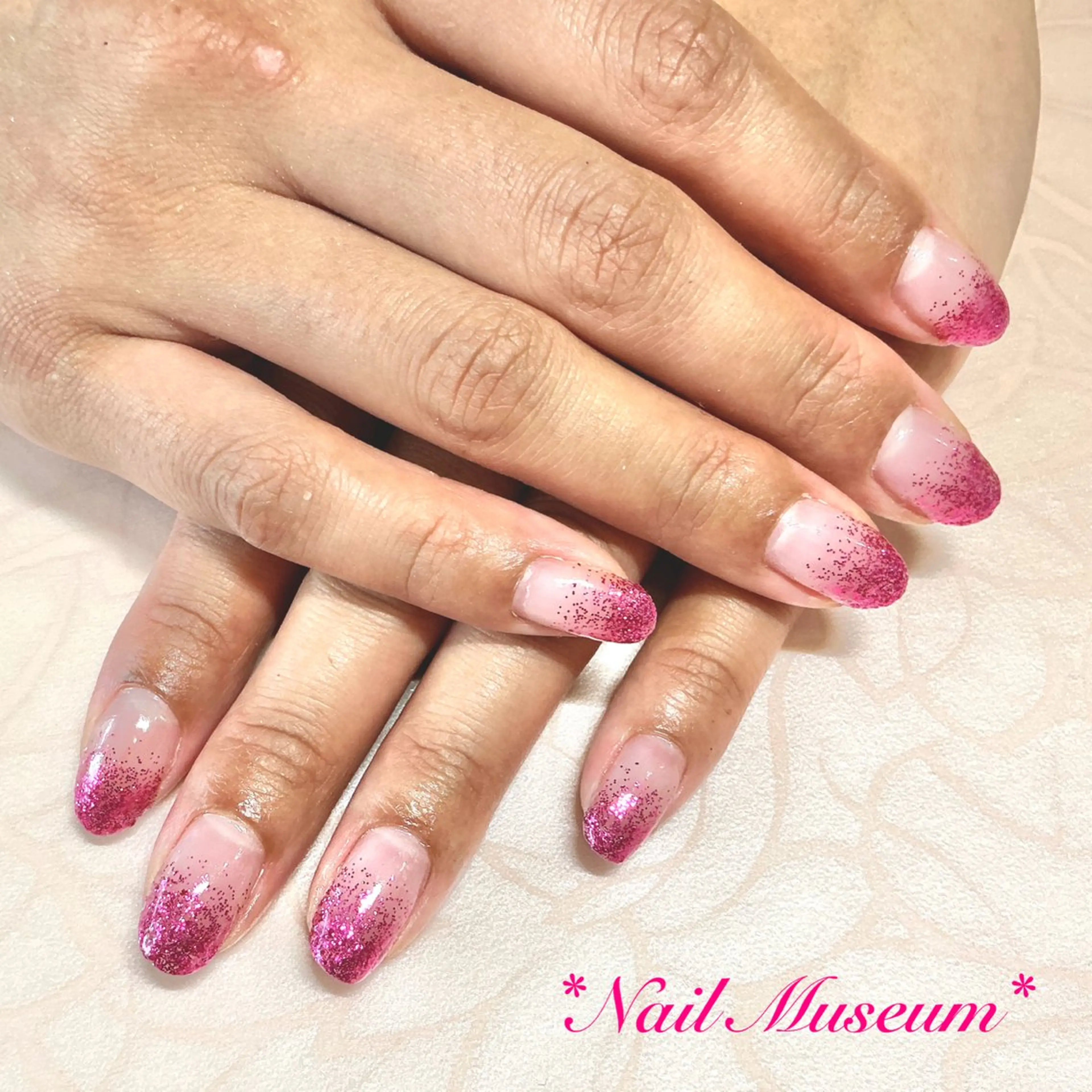 ネイル ブルー ジェルネイル グラデーション ラメ(グリッター) ラメグラデーション ハンドネイル nailmuseum KAMATARIのネイルデザイン