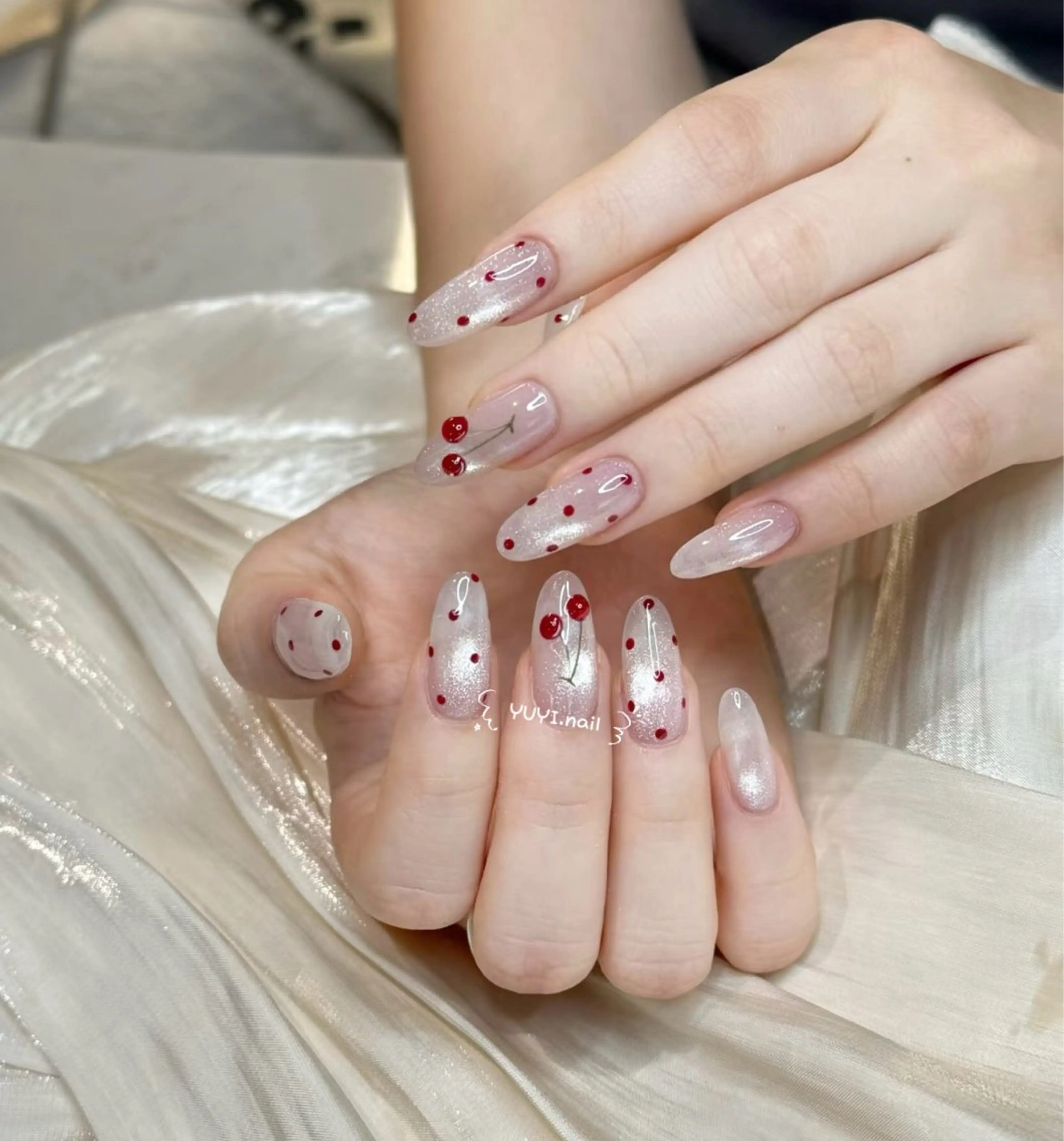 ネイル オーロラネイル チークネイル 成人式 長さ出し ジェルネイル ハンドネイル YUYI.nail salonのネイルデザイン