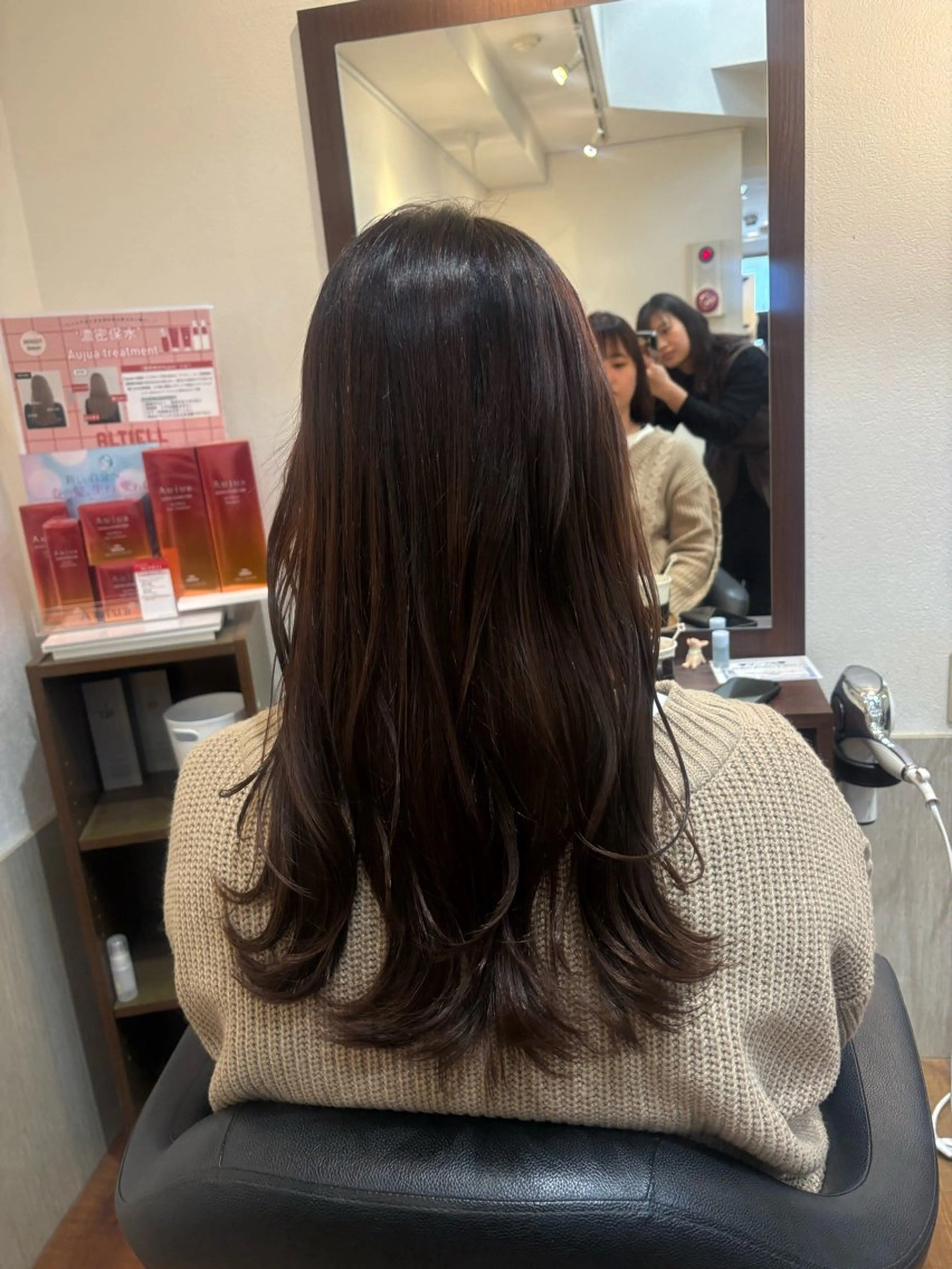 ロング 赤み消しオリーブ特化 柔らか縮毛矯正🌷辻のヘアスタイル