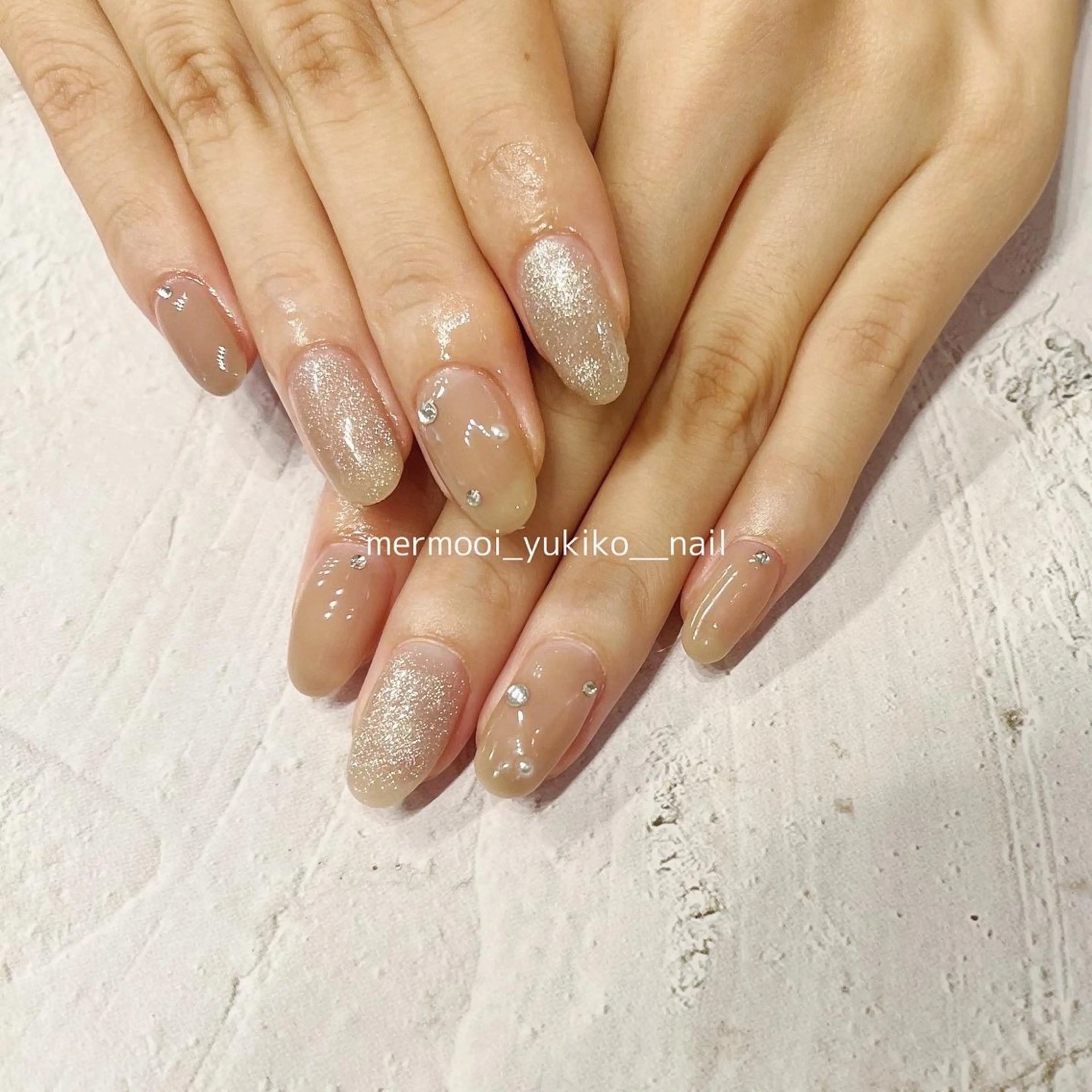 ネイル ジェルネイル キラキラネイル 韓国ネイル ラメ(グリッター) マグネットネイル melumooi nailのネイルデザイン