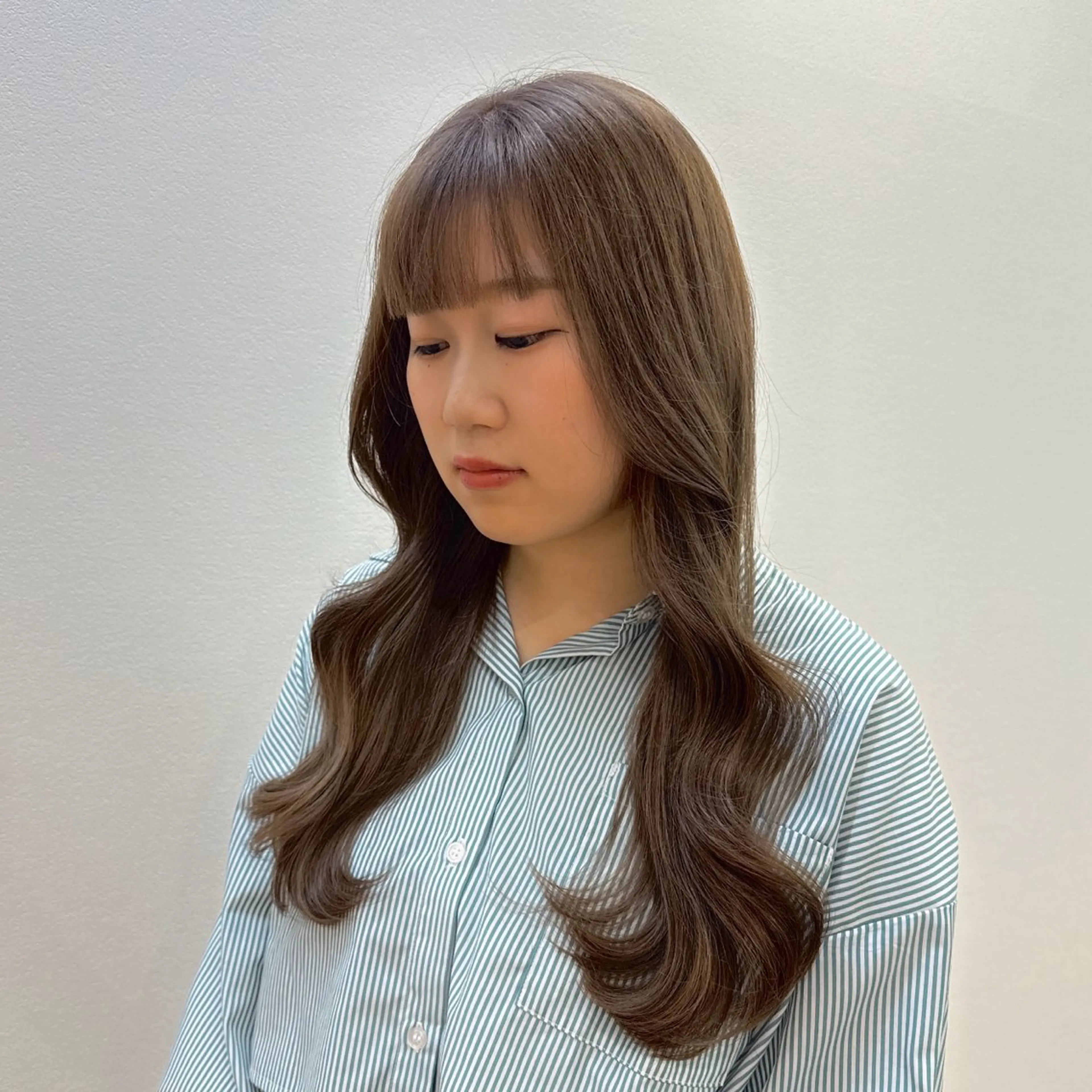 ロング カラー ヘアアレンジ キヨミ 韓国レイヤーカットのヘアスタイル