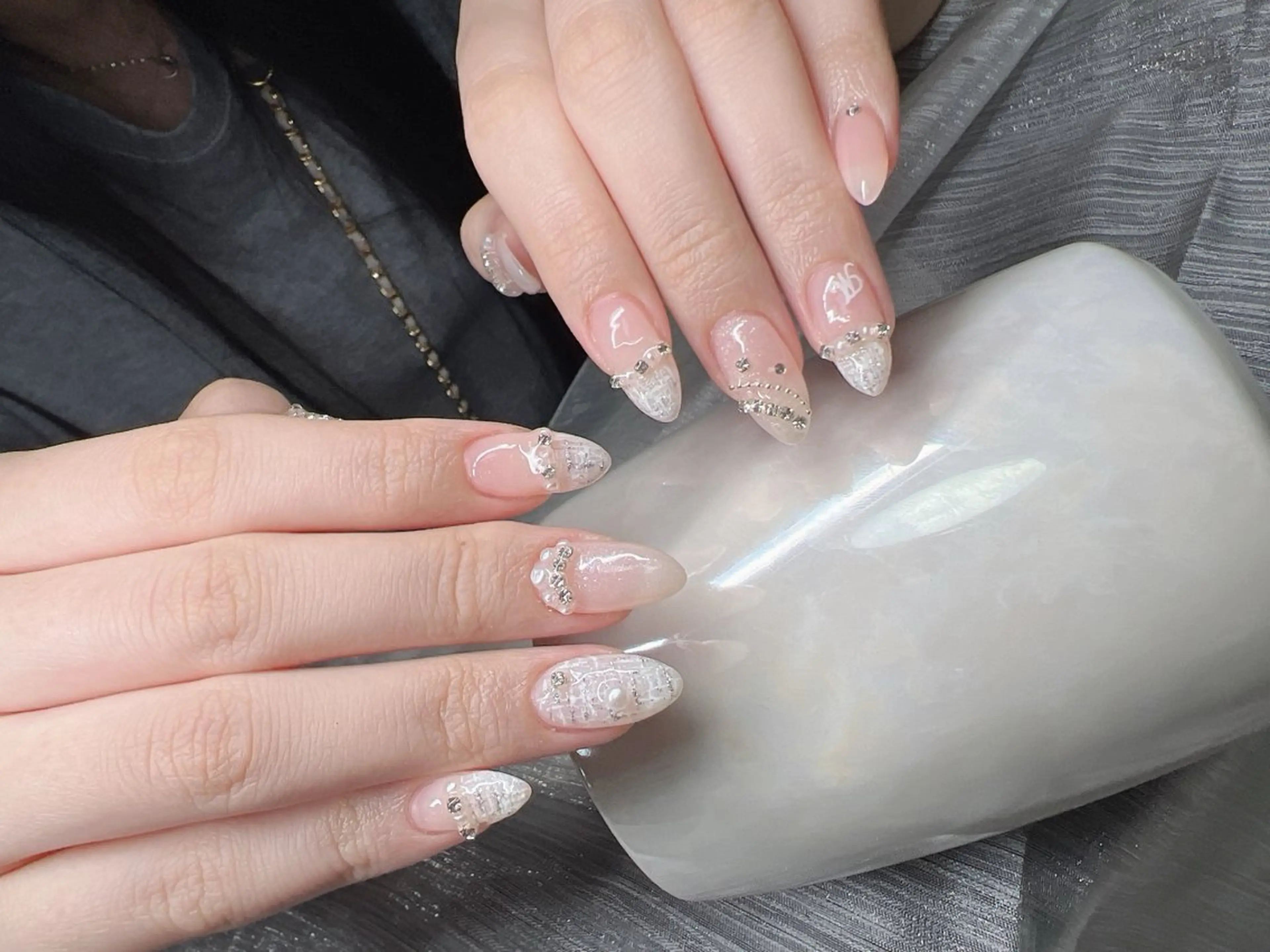 ネイル 長さ出し グラデーション キラキラネイル マグネットネイル ミラーネイル Lee Nails チップ長さだし専門店のネイルデザイン