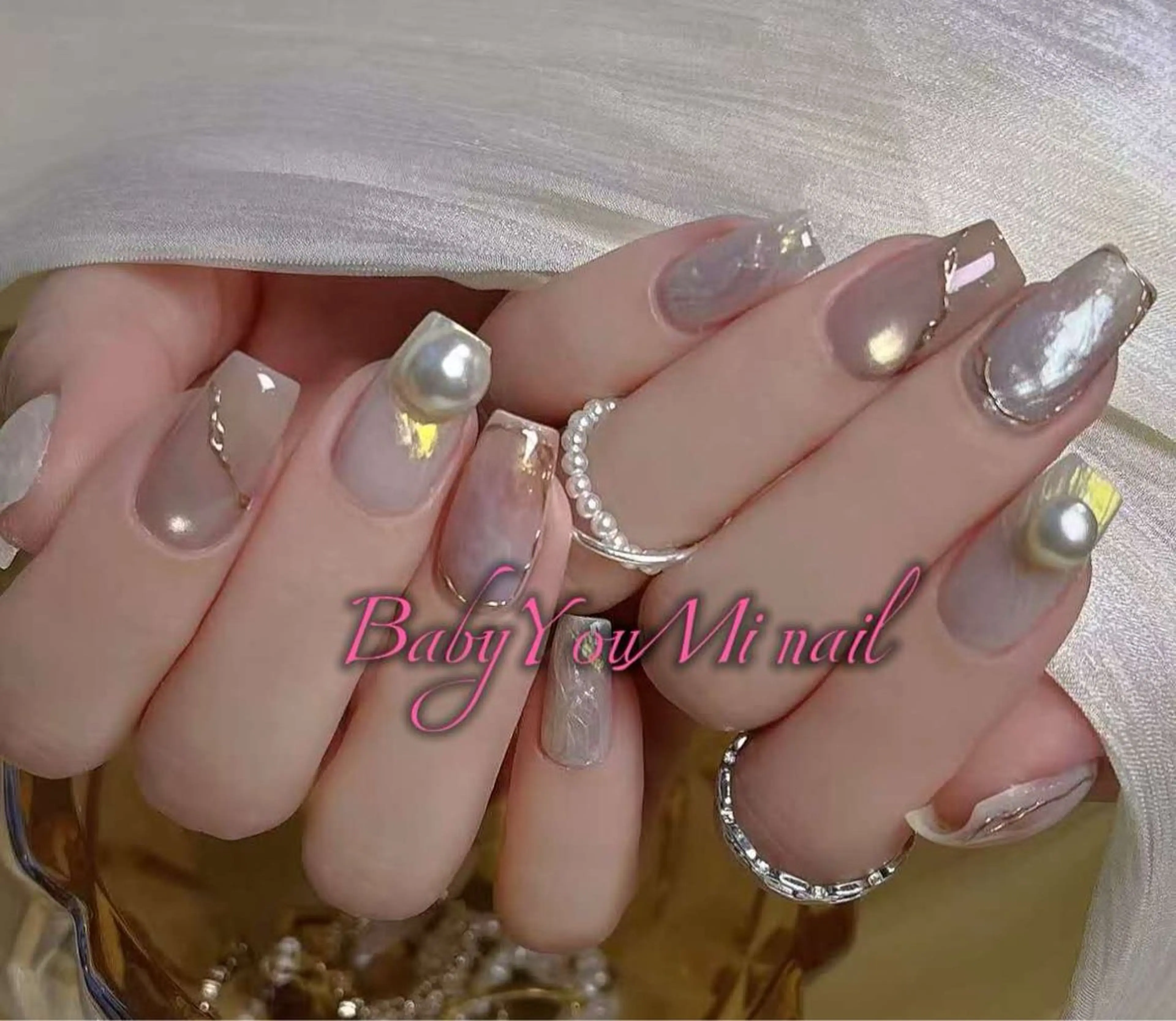 ネイル オーロラネイル フラワーネイル フットネイル フレンチネイル ジェルネイル ハンドネイル 相沢 さやかのネイルデザイン