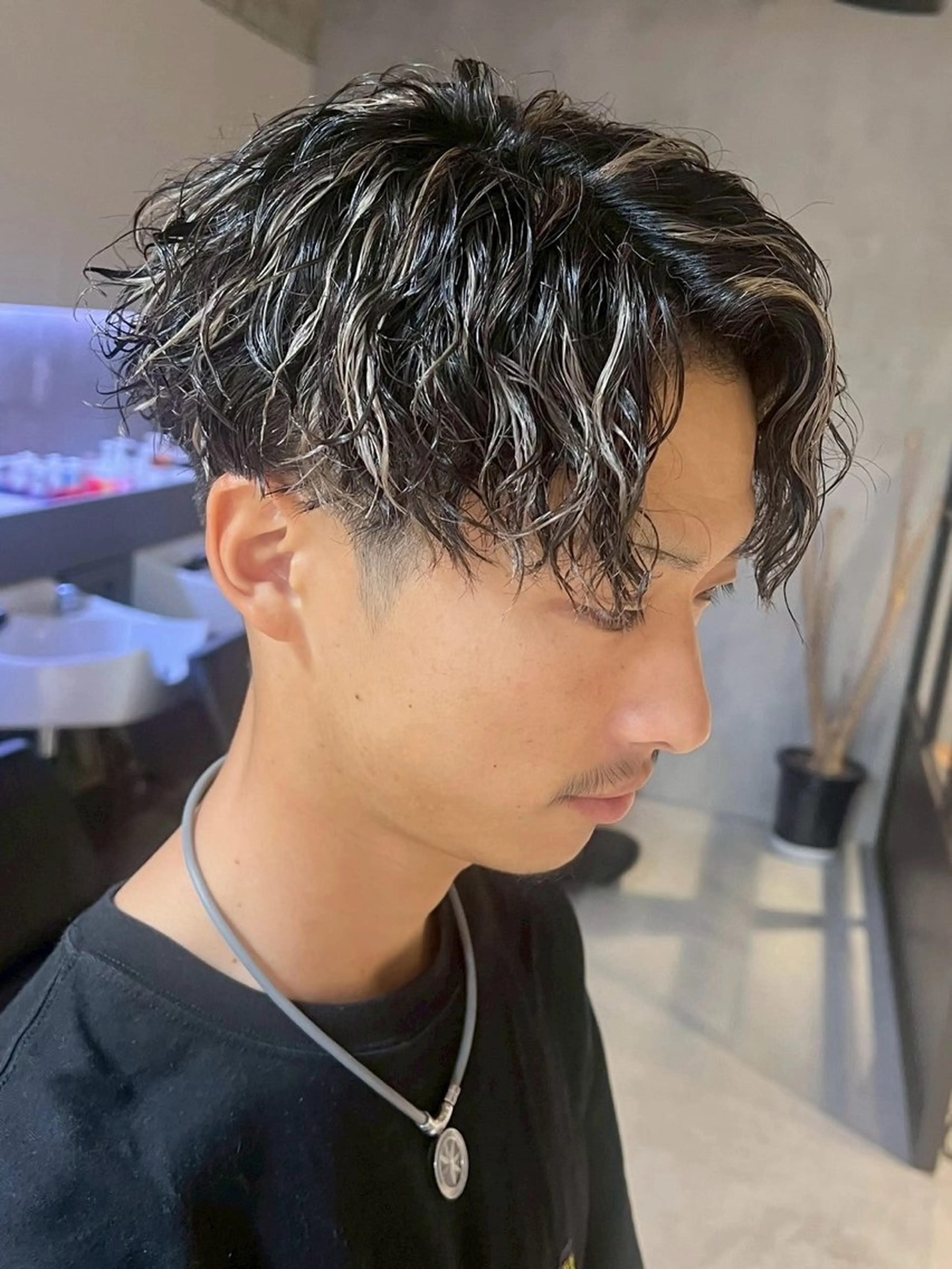 パーマ メンズ メンズパーマ ツイストスパイラルパーマ スパイラルパーマ elimaてった メンズパーマのヘアスタイル
