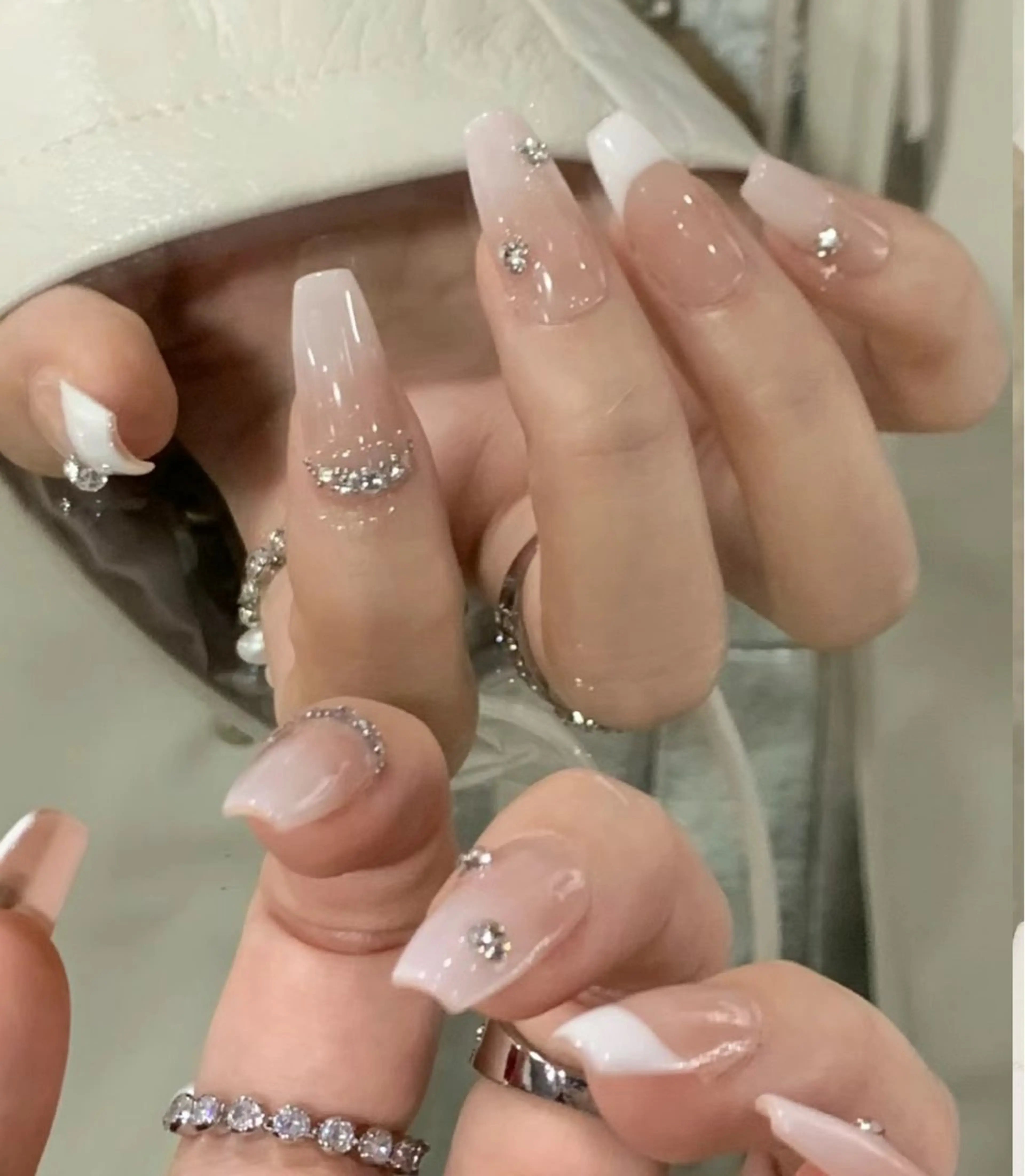 ネイル ハンドネイル ハンドケア 🍑 momo_nailのネイルデザイン