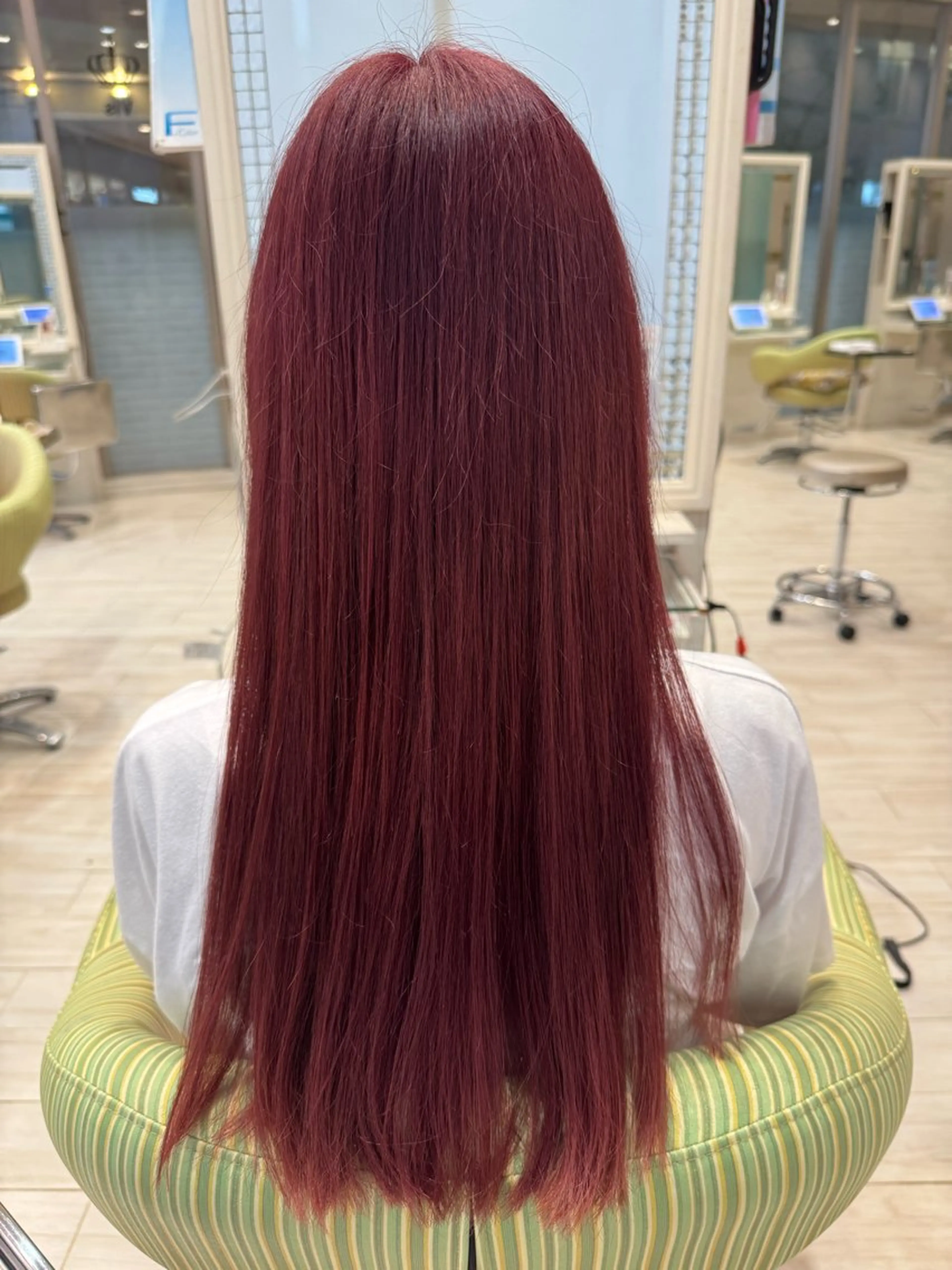 ロング ヘアカラー 松尾 怜奈のヘアスタイル