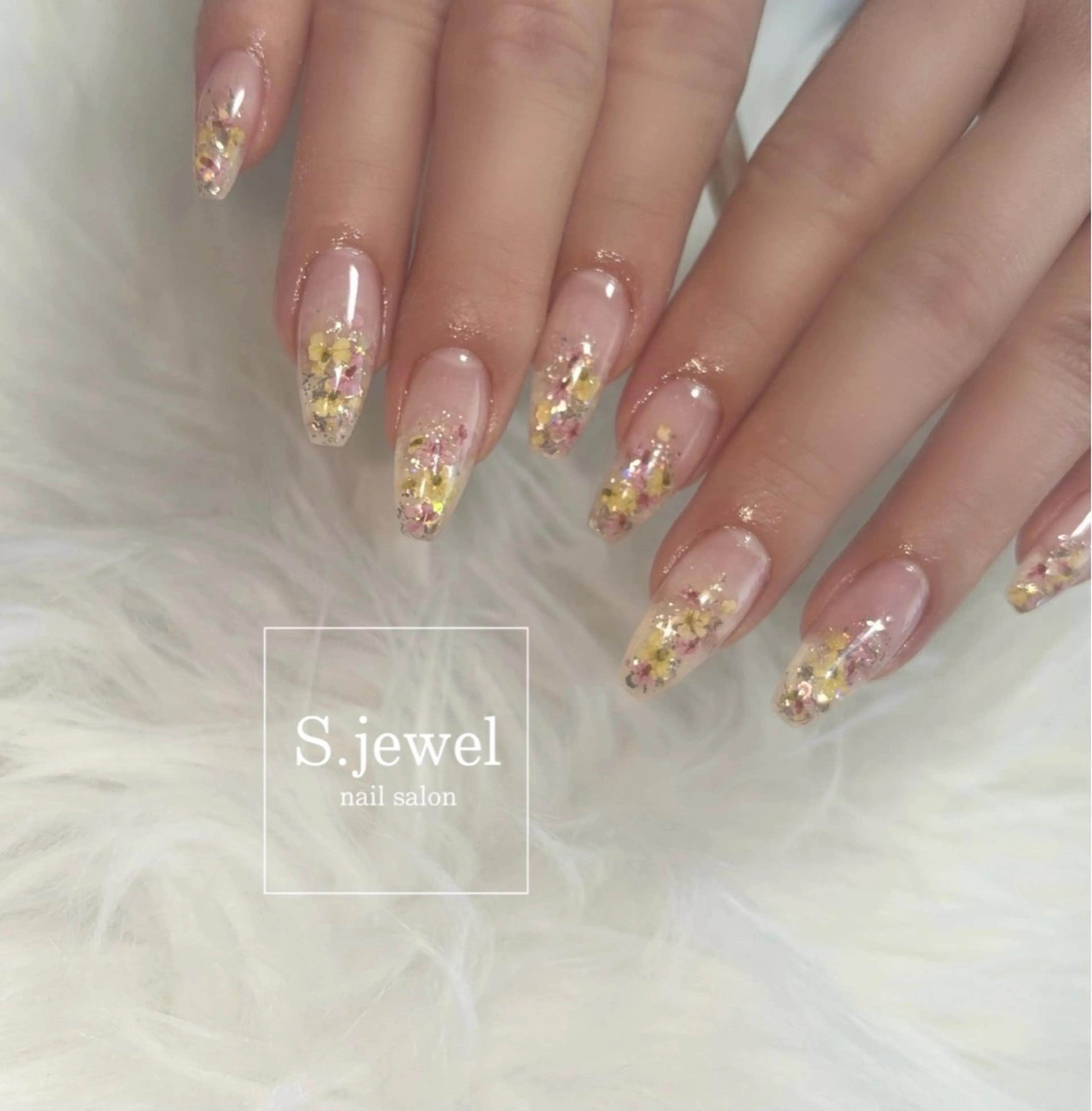 ネイル S. JEWELのネイルデザイン