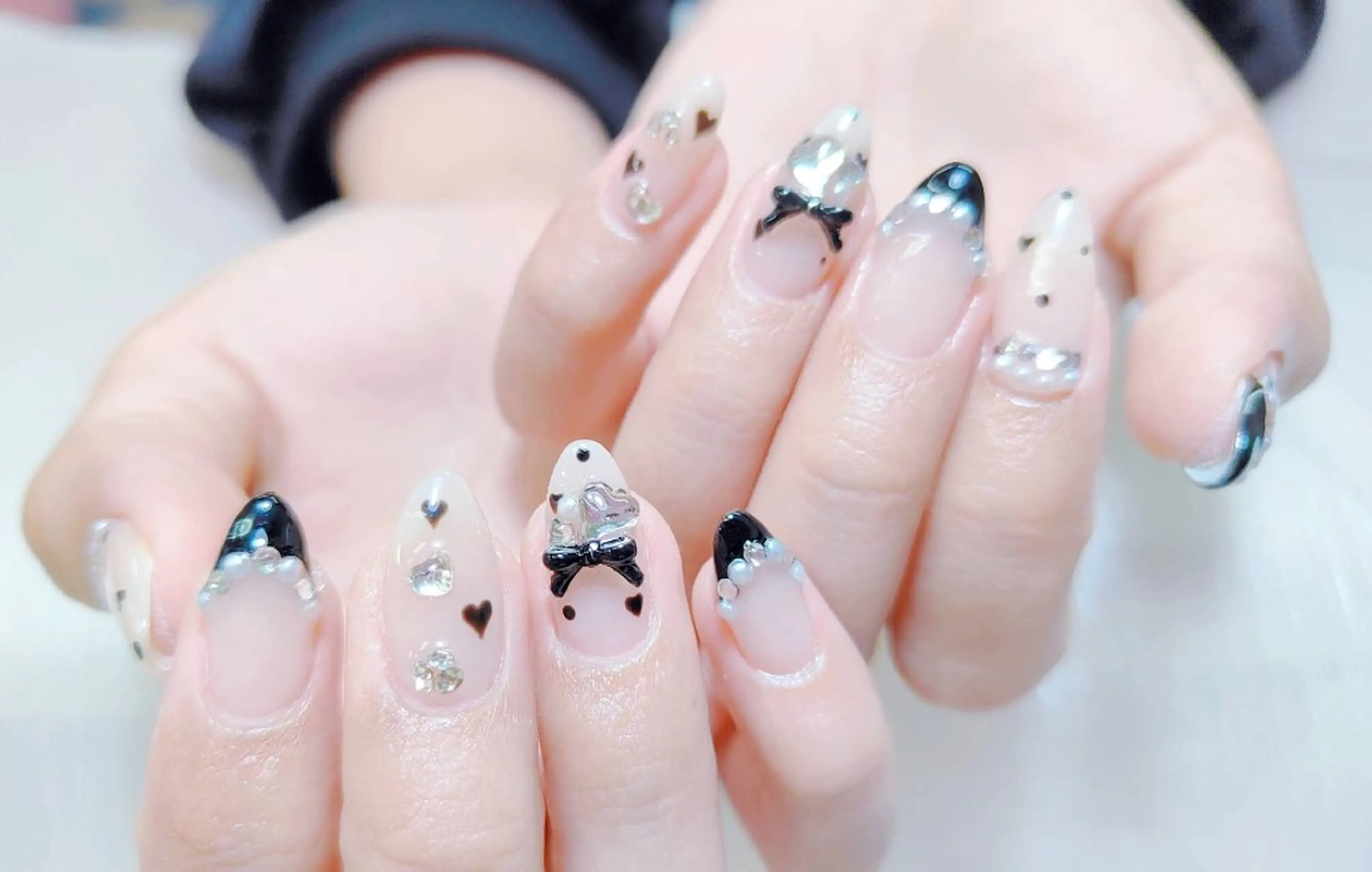 ネイル 小島 阿佑美のネイルデザイン