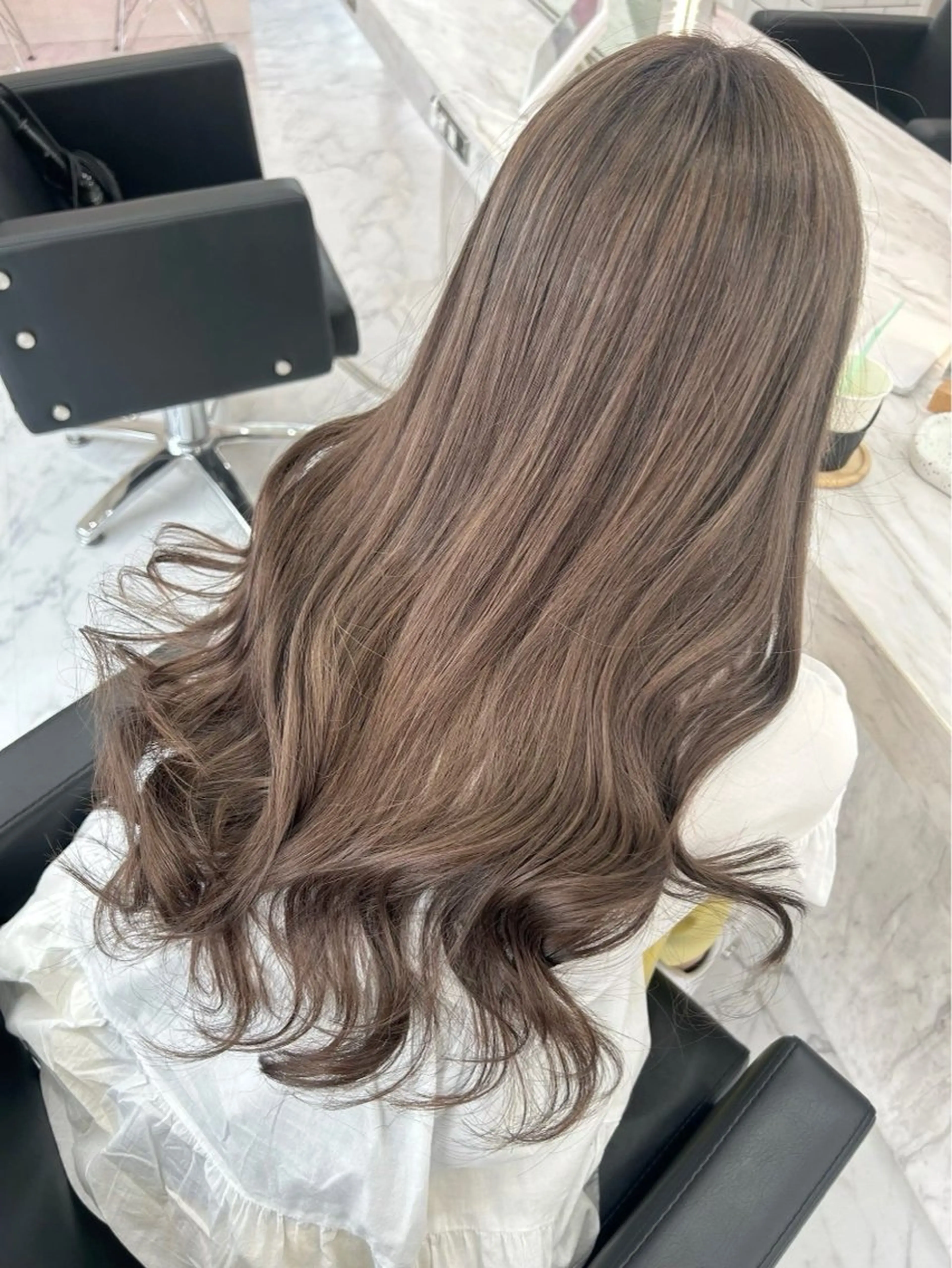 【ミニモ限定🫧】オルチャンカット🇰🇷＋韓国風ダブルカラー（ブリーチ＋ワンカラー）🥀＋ハイダメトリートメント💗の写真