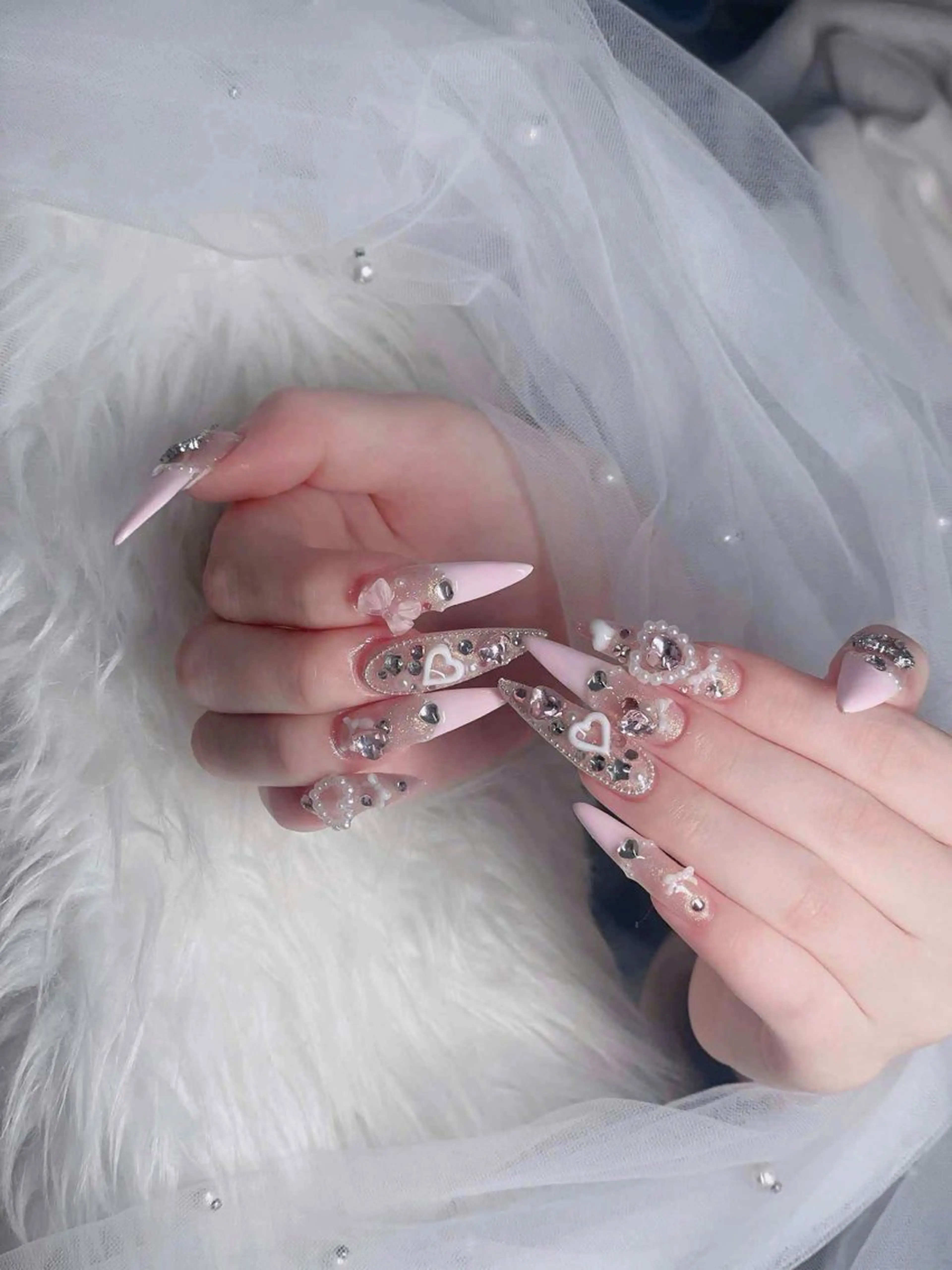 ネイル オーロラネイル フレンチネイル ジェルネイル ハロウィン 韓国ネイル ハンドネイル H.baby Nail Salonのネイルデザイン