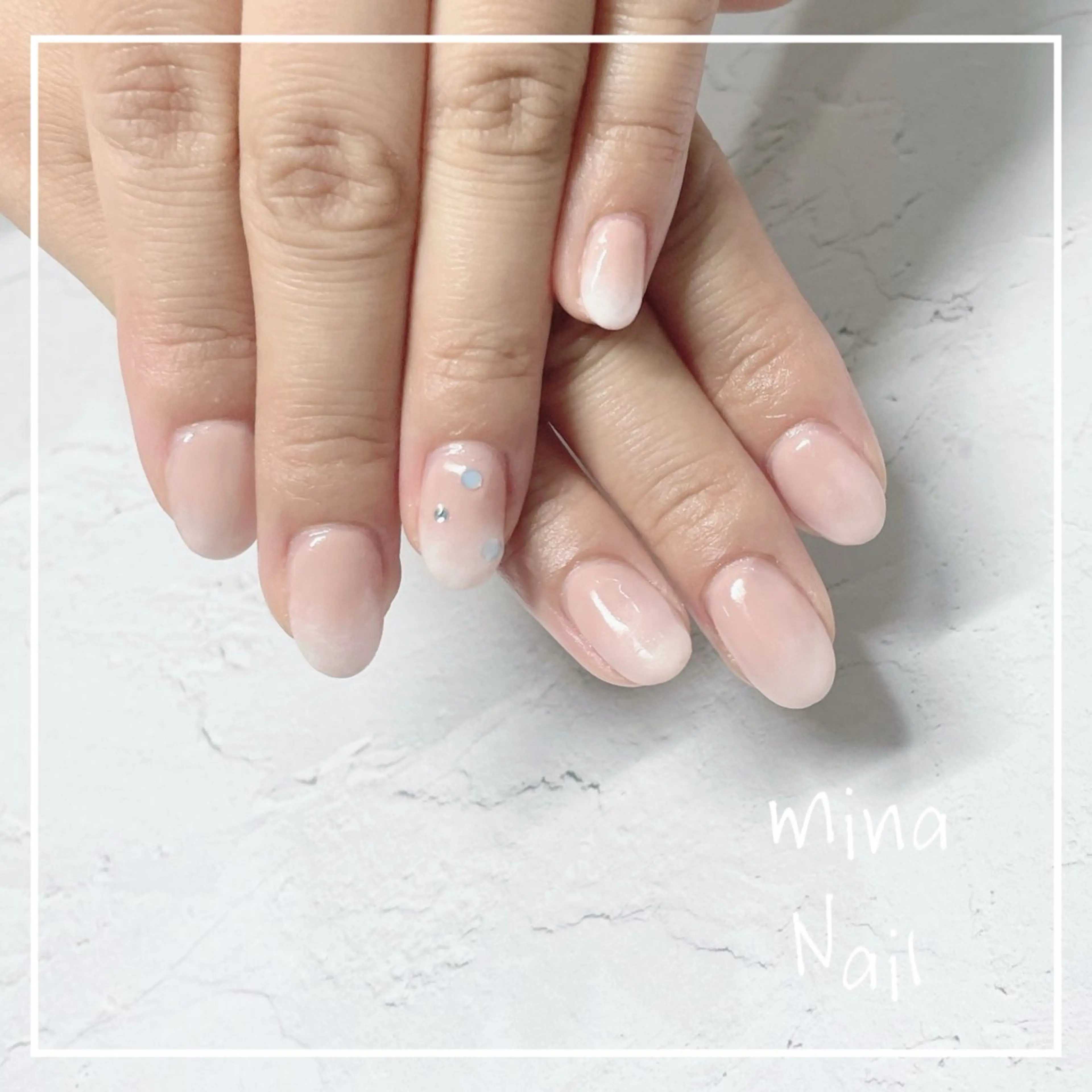 ネイル グラデーション 冬ネイル mina Nailのネイルデザイン