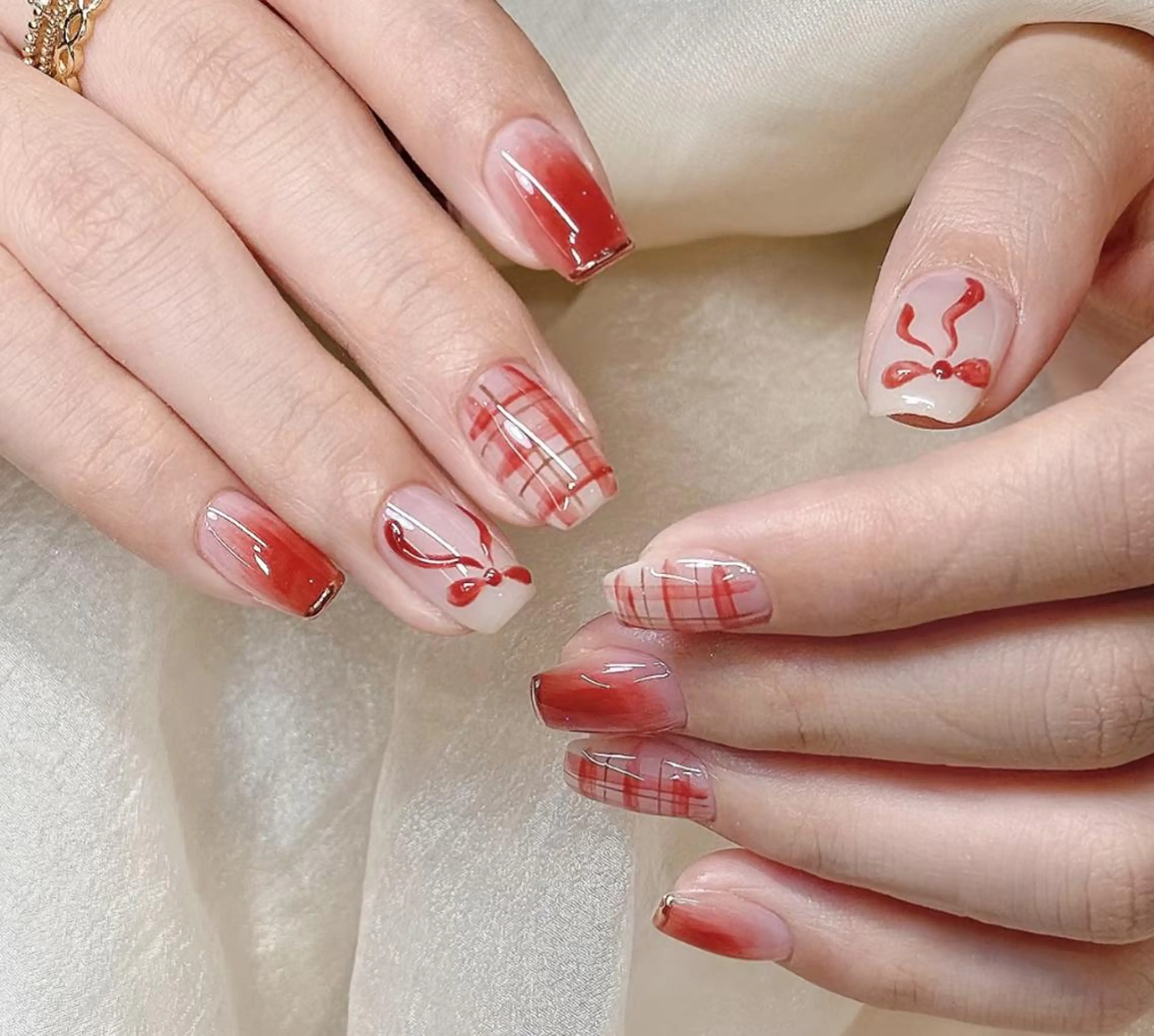 ネイル ハンドネイル 🎀 KiKi_nailのネイルデザイン