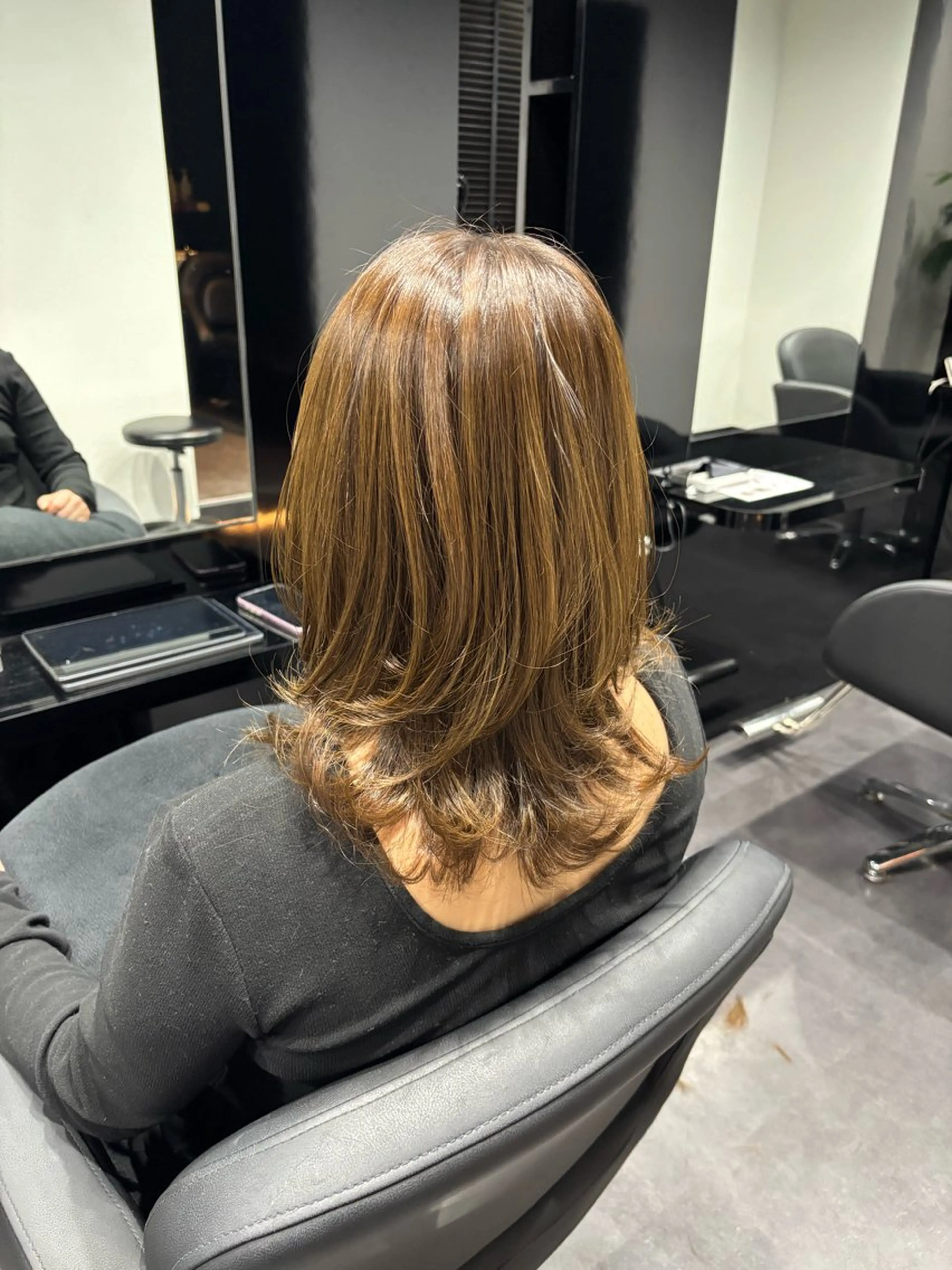 ミディアム 顔周りカット レイヤーカット 福島 菜摘のヘアスタイル