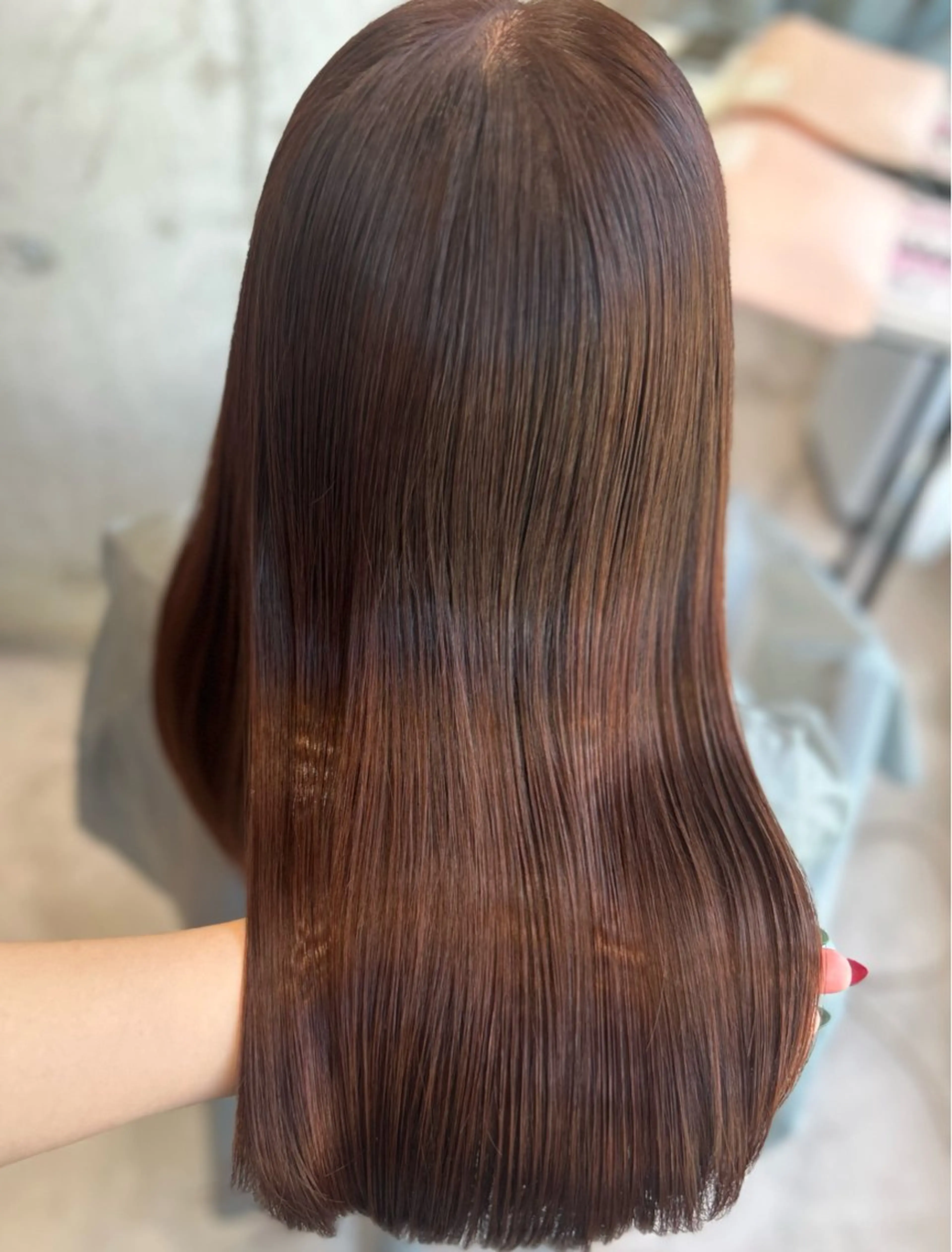 セミロング カット 縮毛矯正 トリートメント 艶髪特化矯正カット ✨️MOMOEのヘアスタイル