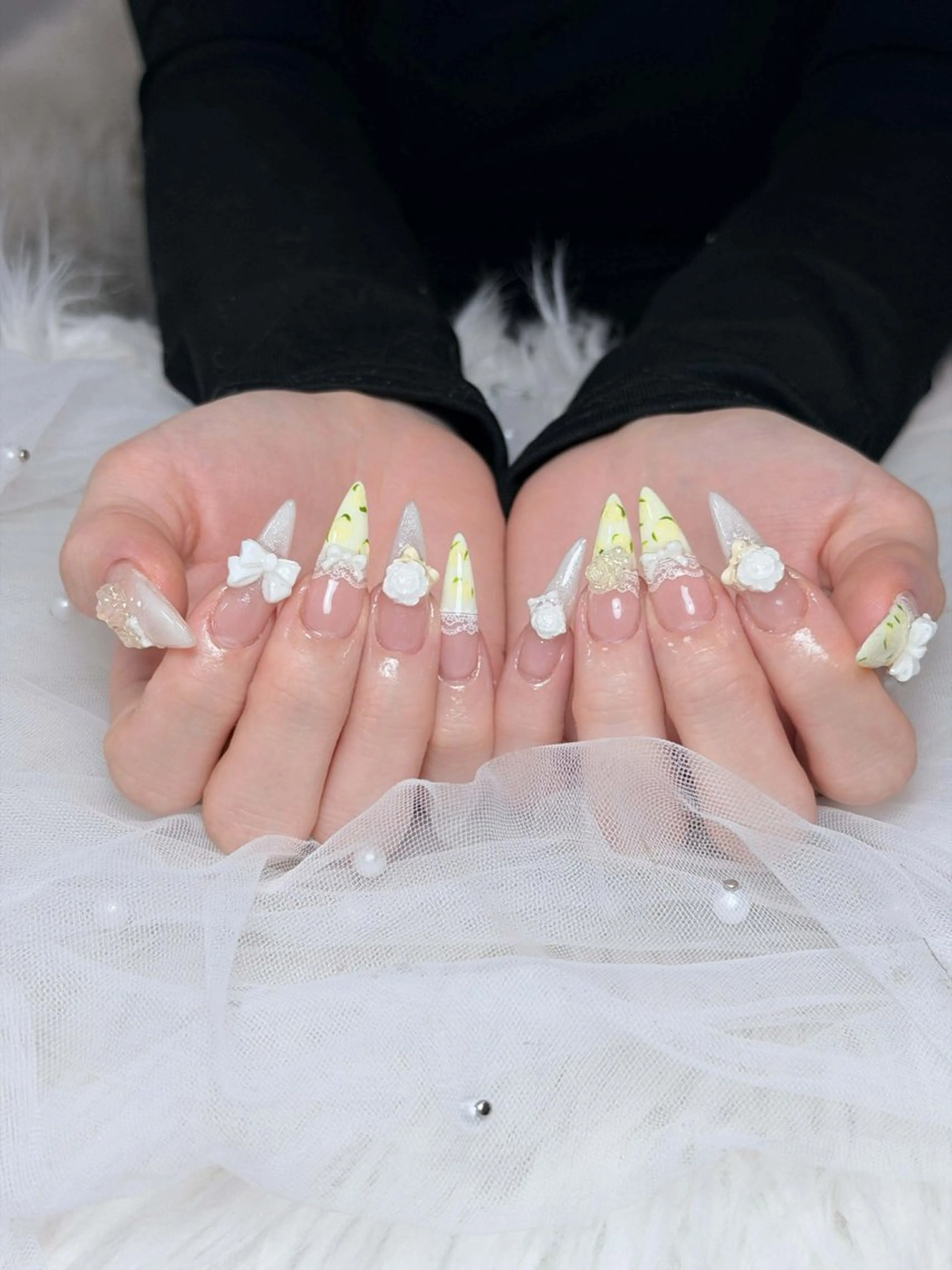 ネイル オーロラネイル ボルドー ブラウン 氷ネイル・うるうるネイル キラキラネイル ハンドネイル Julli ジュリのネイルデザイン